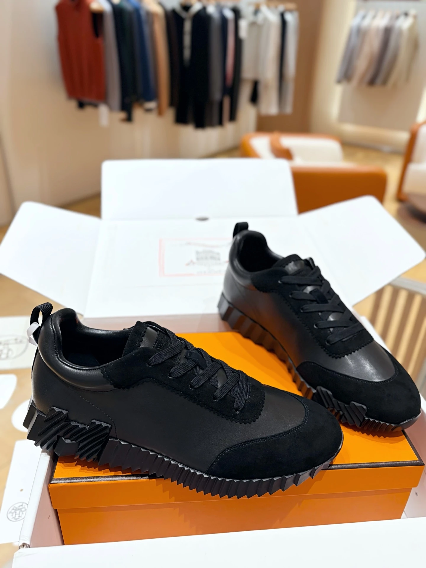 Hermès Sneakers — 44b45880