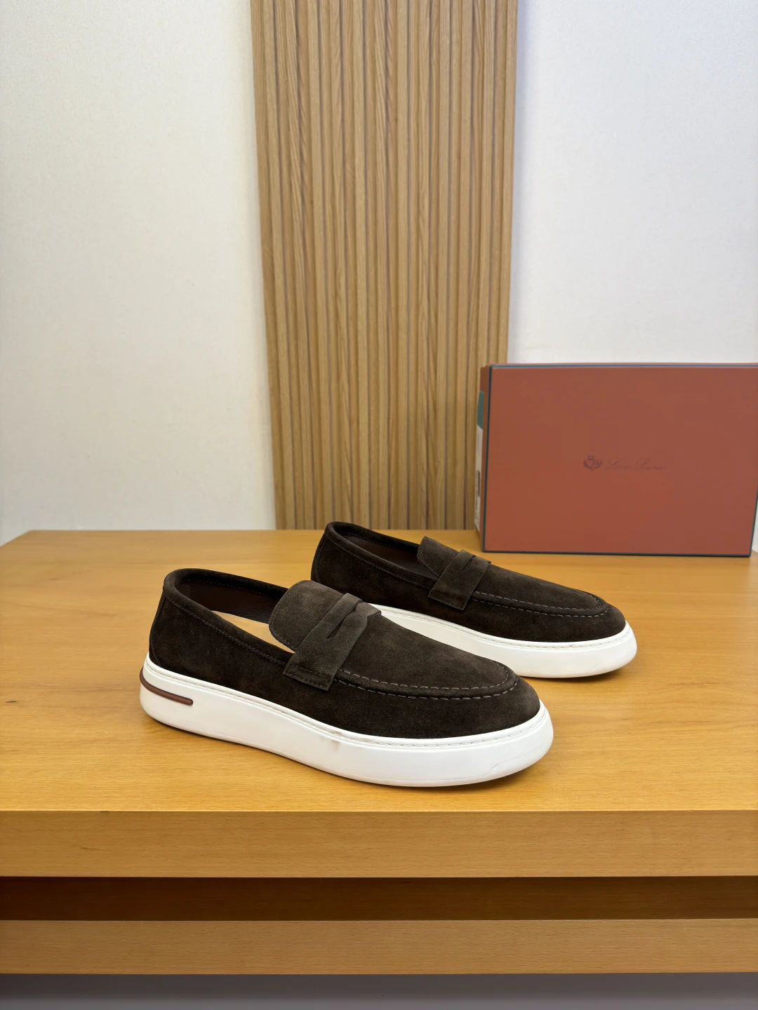 Loro Piana Sneakers — 0d3ca0b8