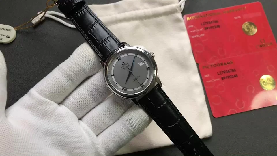Omega Watch — a586a1c8