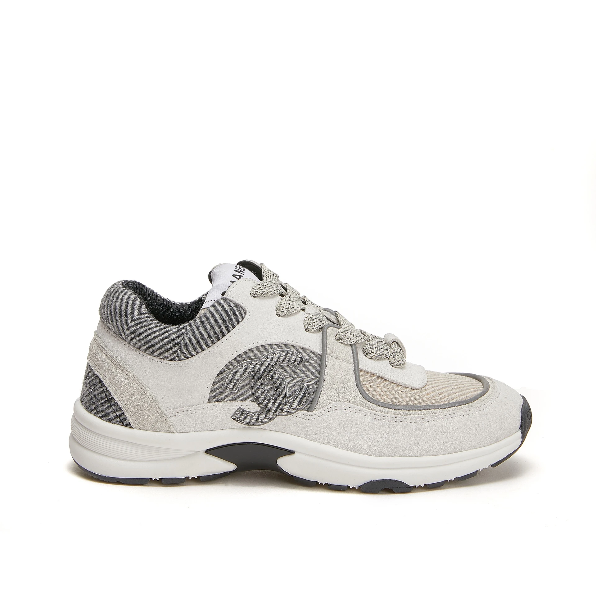 Chanel Sneakers — 77bef0df