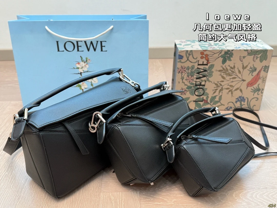 Loewe Bag — 31d01104