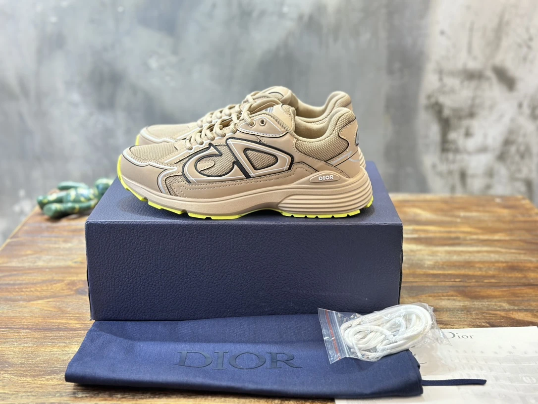 Dior Sneakers — 6f64a6f6