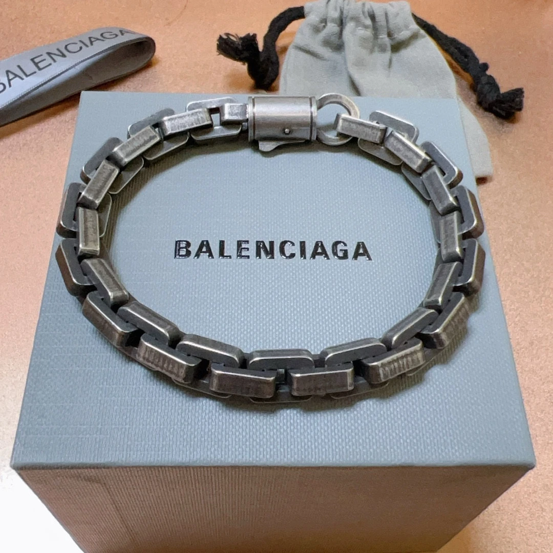 Balenciaga Jewellery — 537b542b