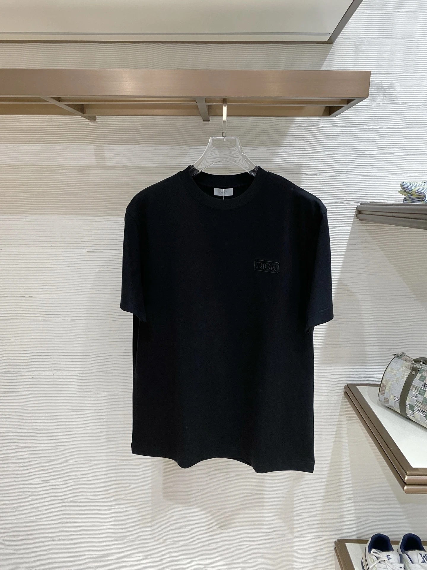 Dior T-Shirt — 73b95130