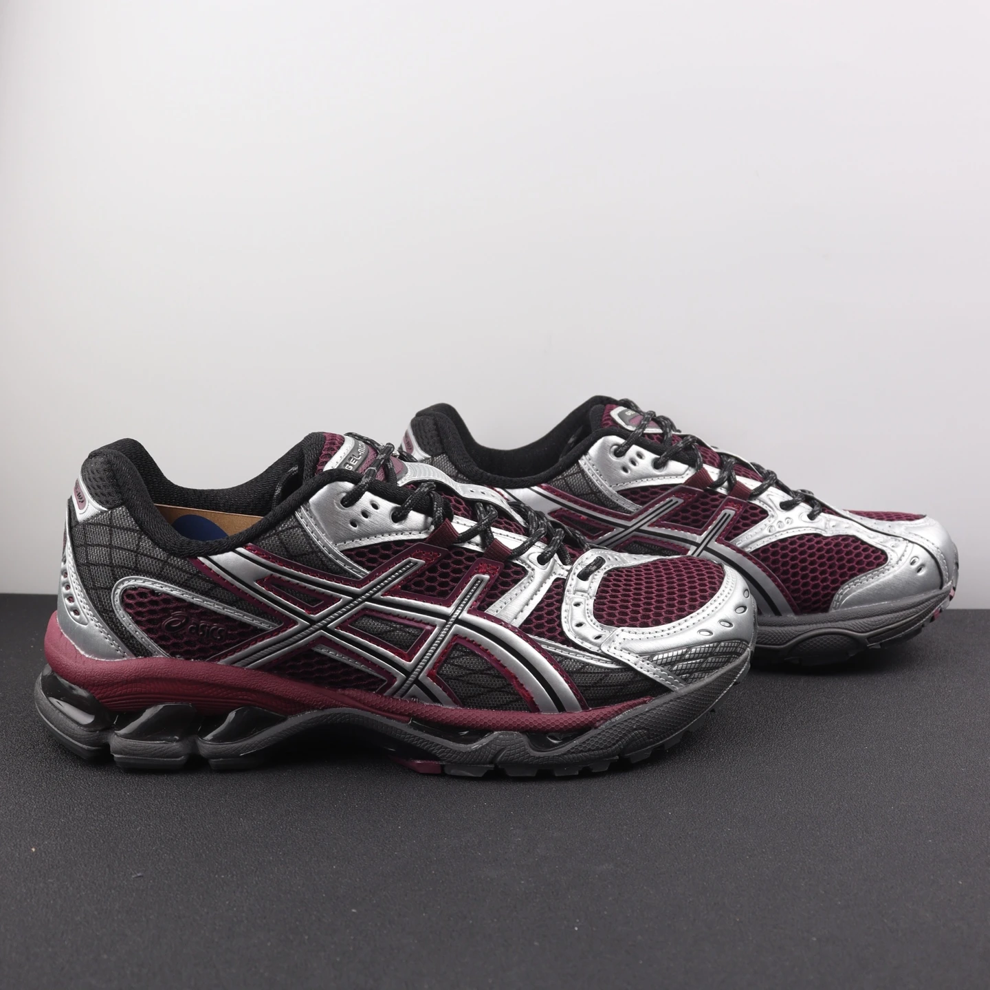 Asics Shoes — e1e1b870