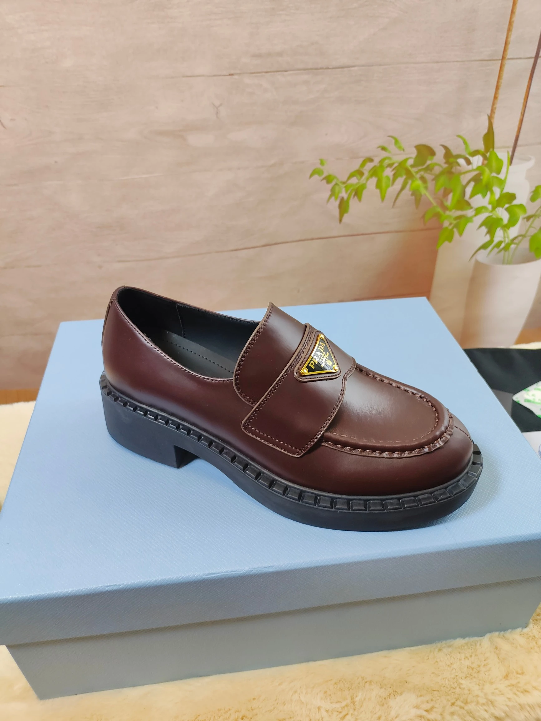 Prada Loafers — 1445e142