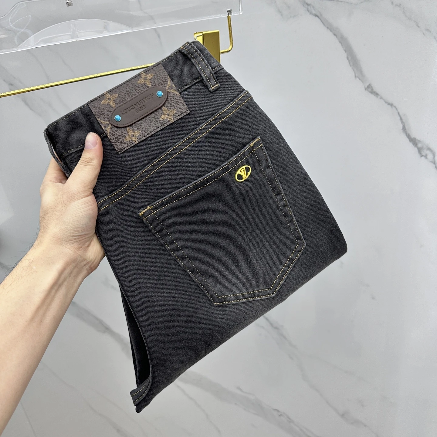 Louis Vuitton Jeans — 712d1094