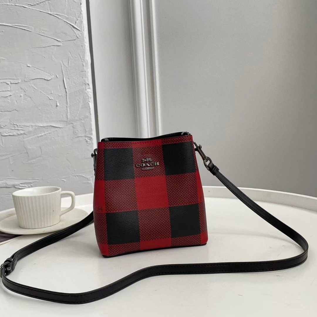 Coach Bag — c4ccdad7