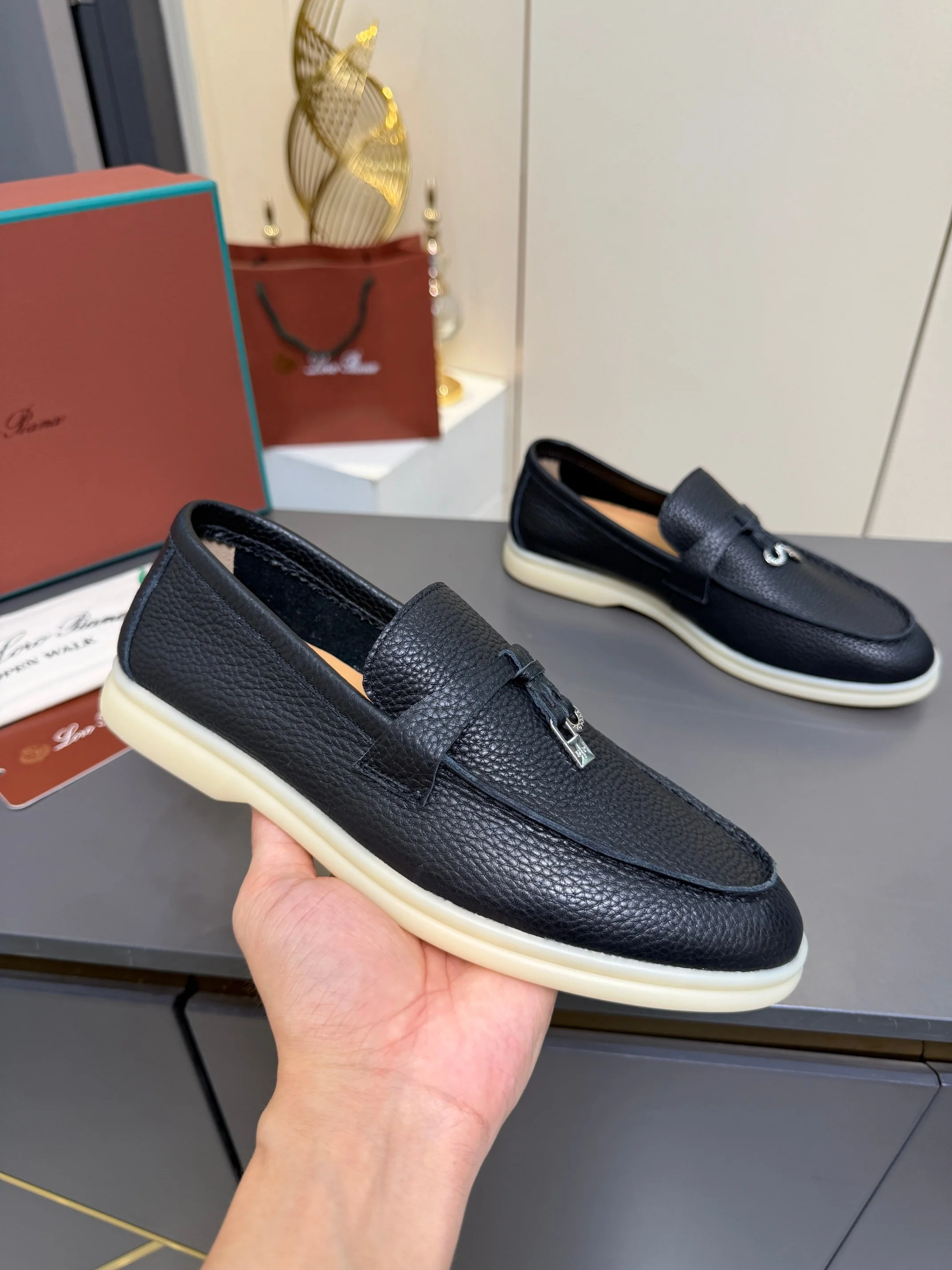 Loro Piana Sneakers — 5bd5c2fa