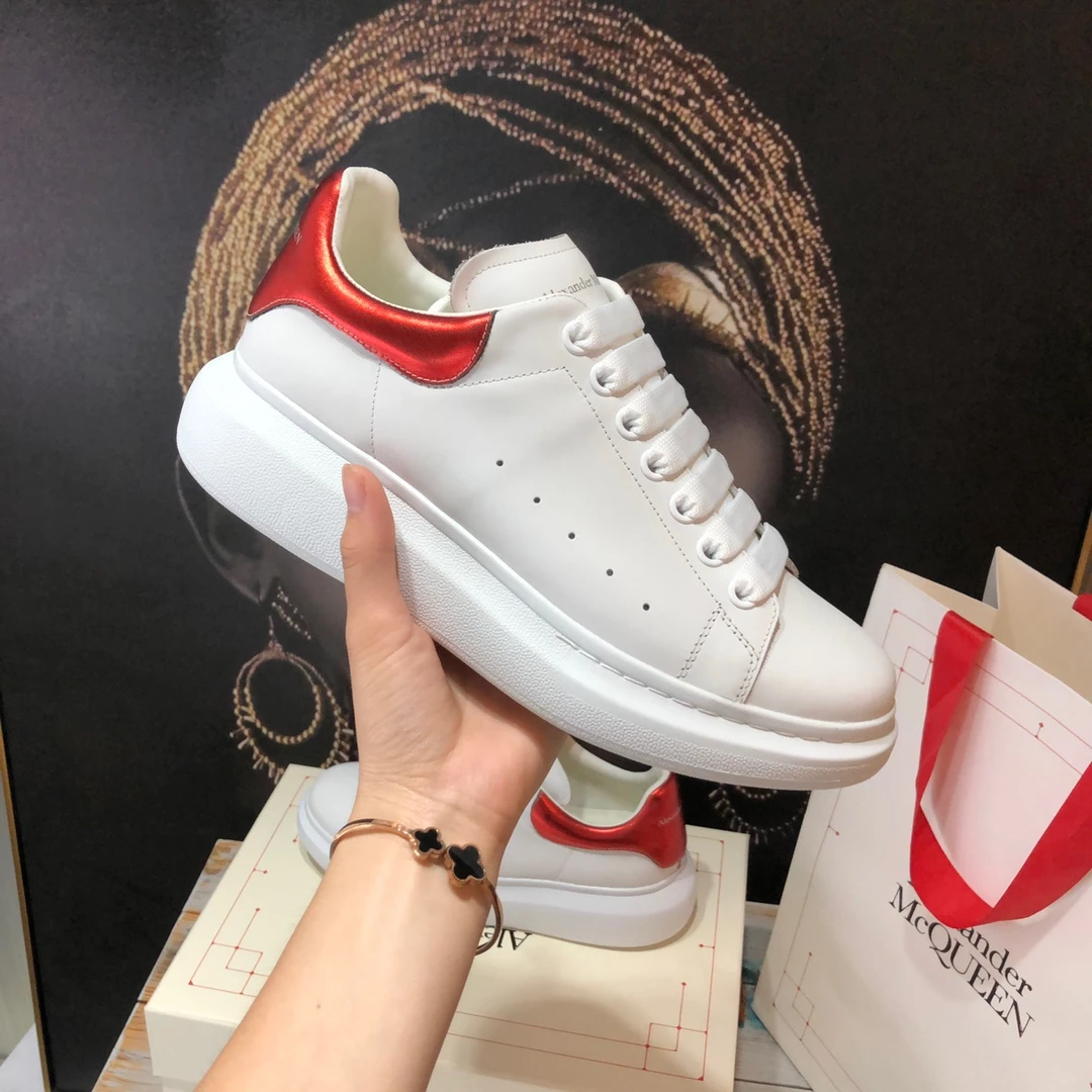 Alexander McQueen Sneakers — 2747107f