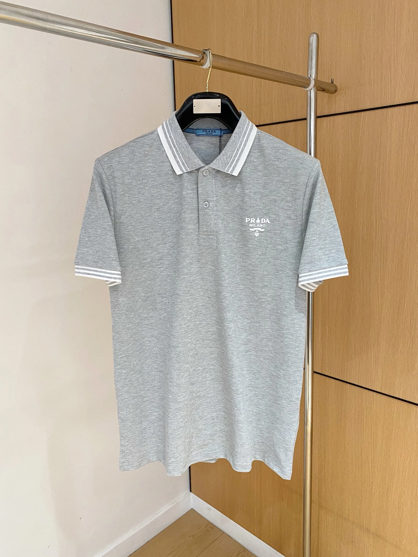 Prada T-Shirt — 659cab4f
