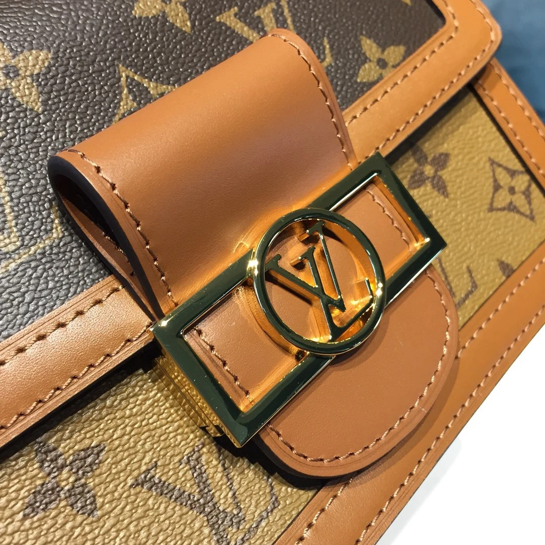 Louis Vuitton Bag — 6eca665f