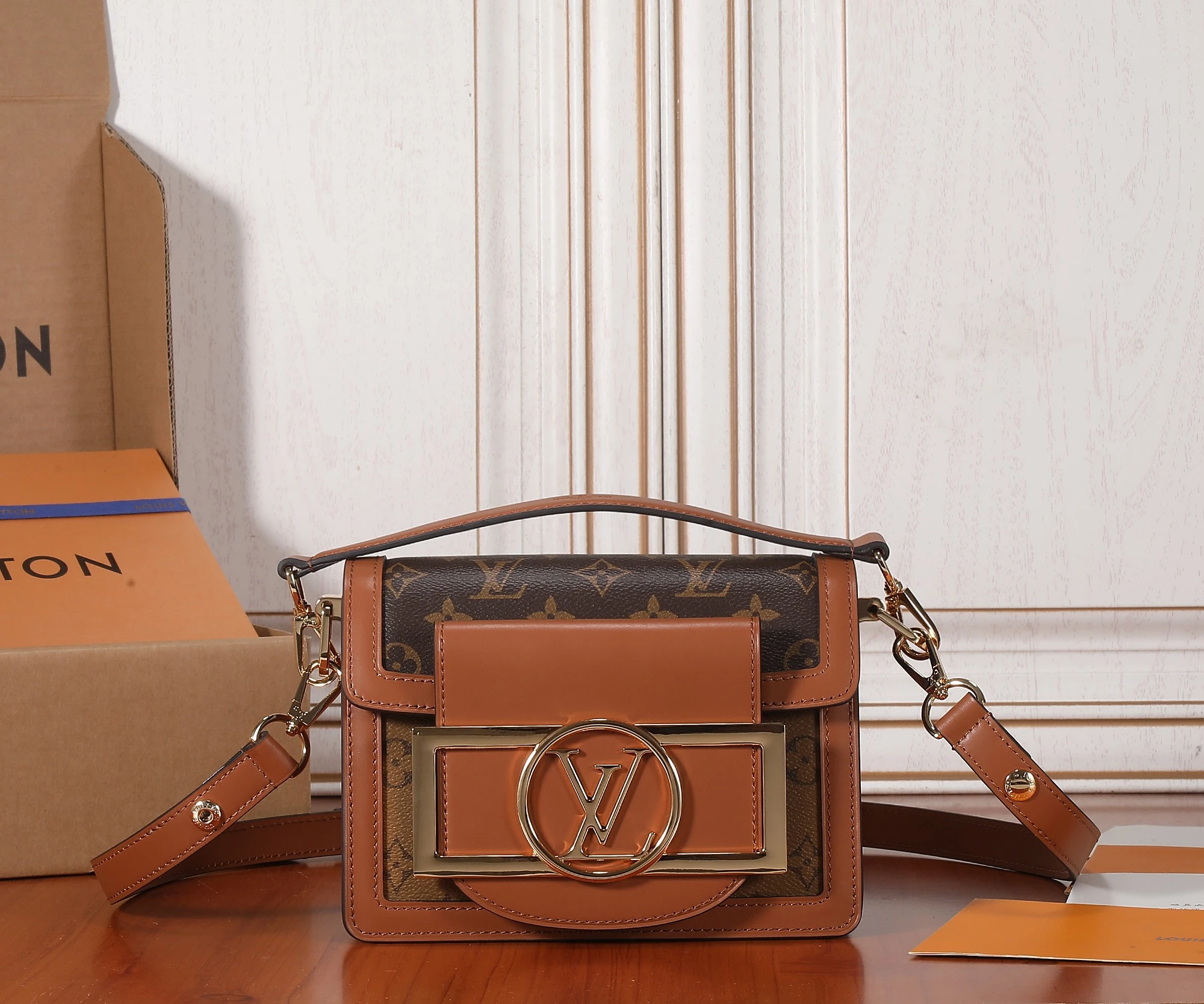 Louis Vuitton Bag — f605743a