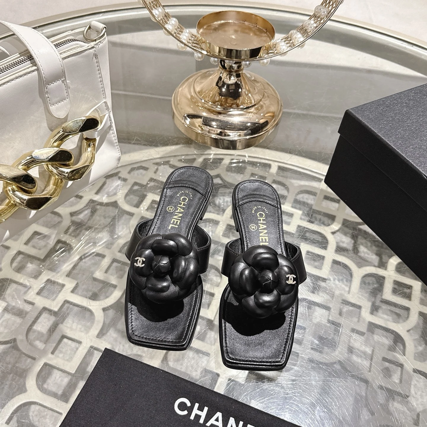 Chanel Slippers — dbcac163