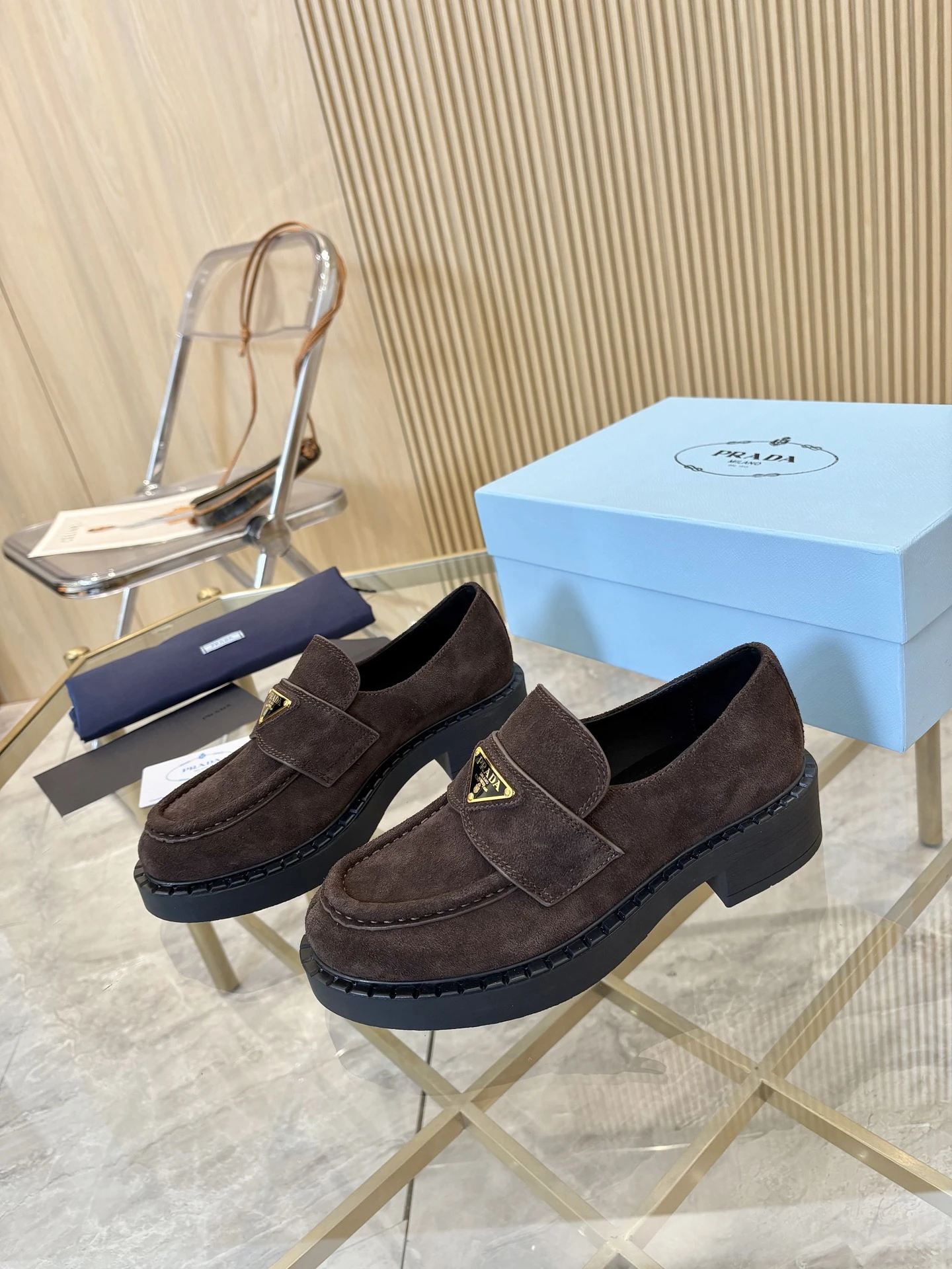 Prada Loafers — b7955146