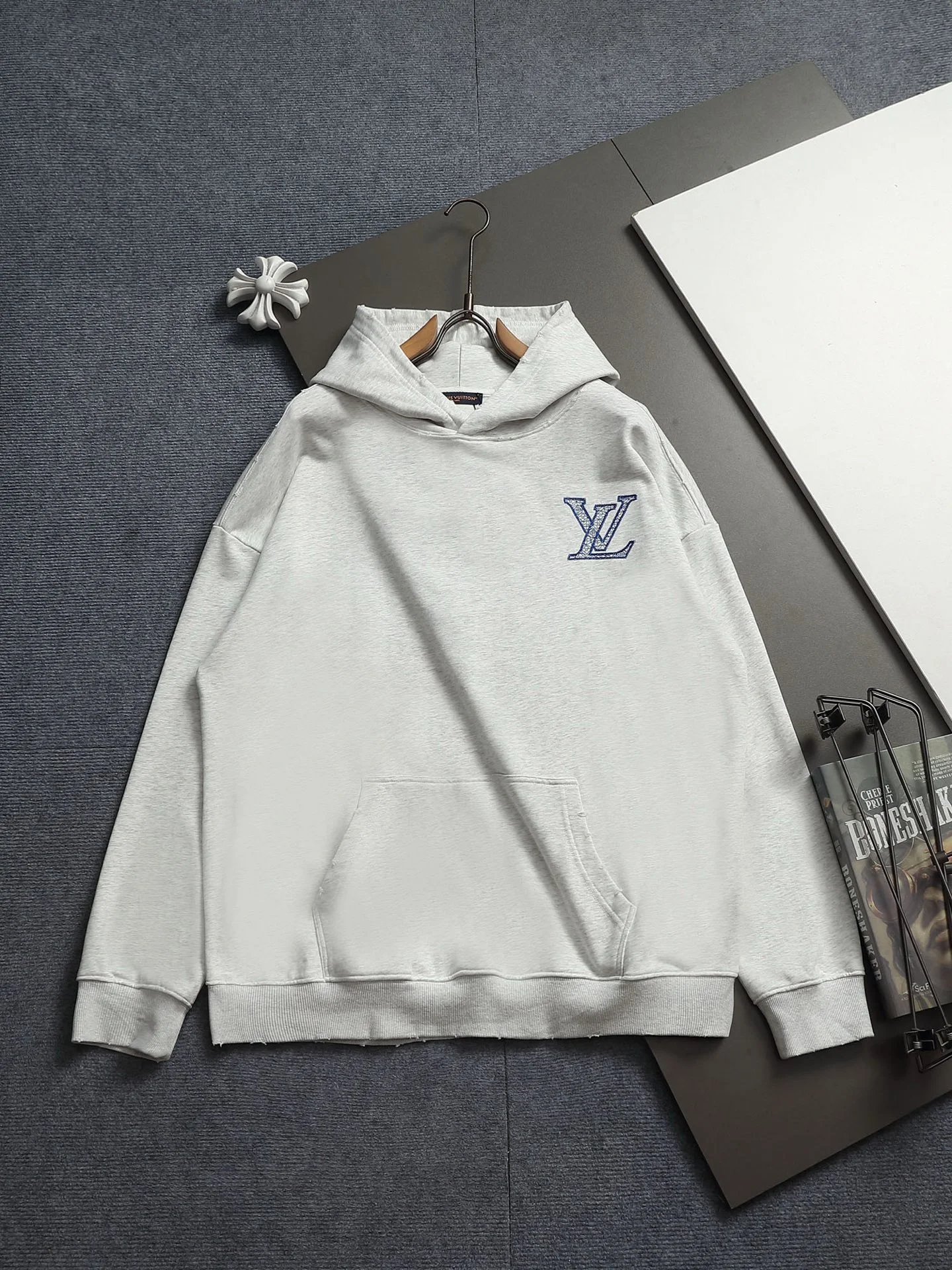 Louis Vuitton Hoodies — f0b75415