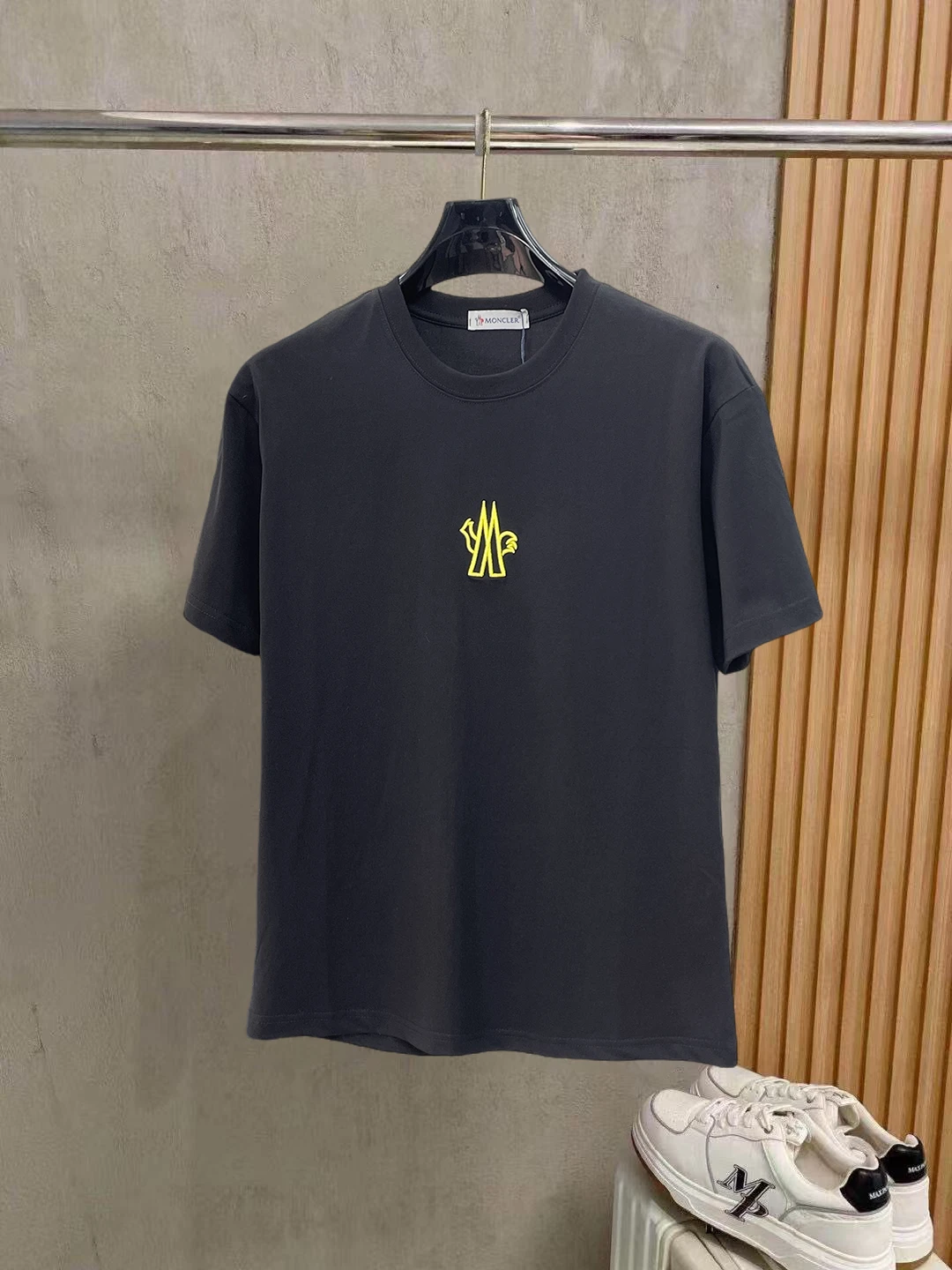Moncler T-Shirt — 0d541979