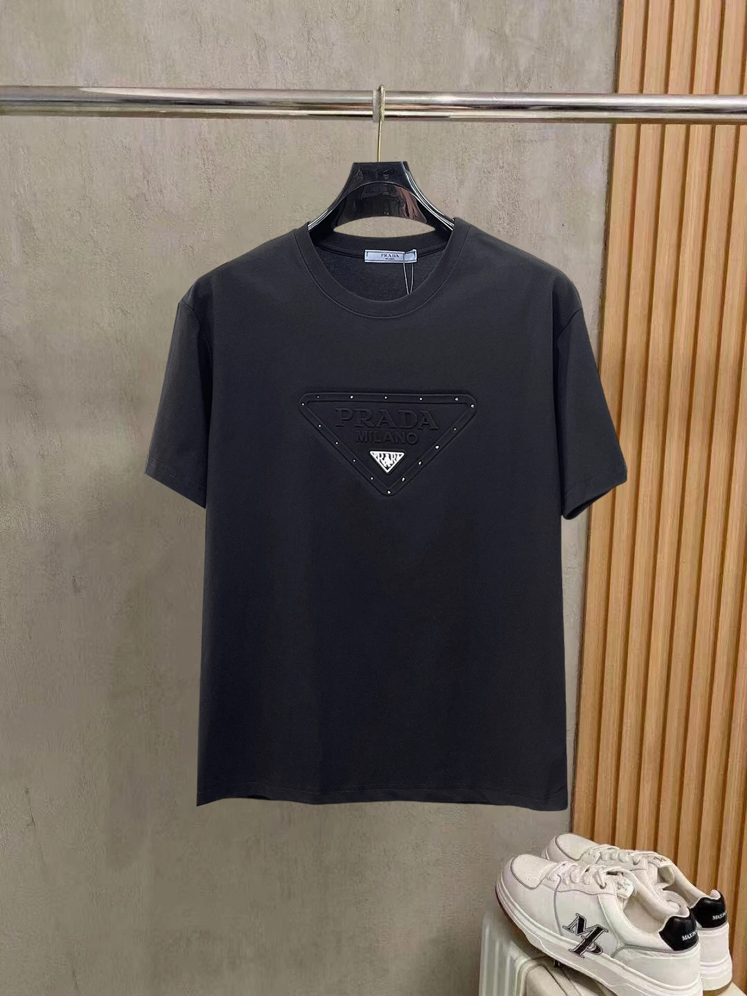 Prada T-Shirt — 5146b7b9