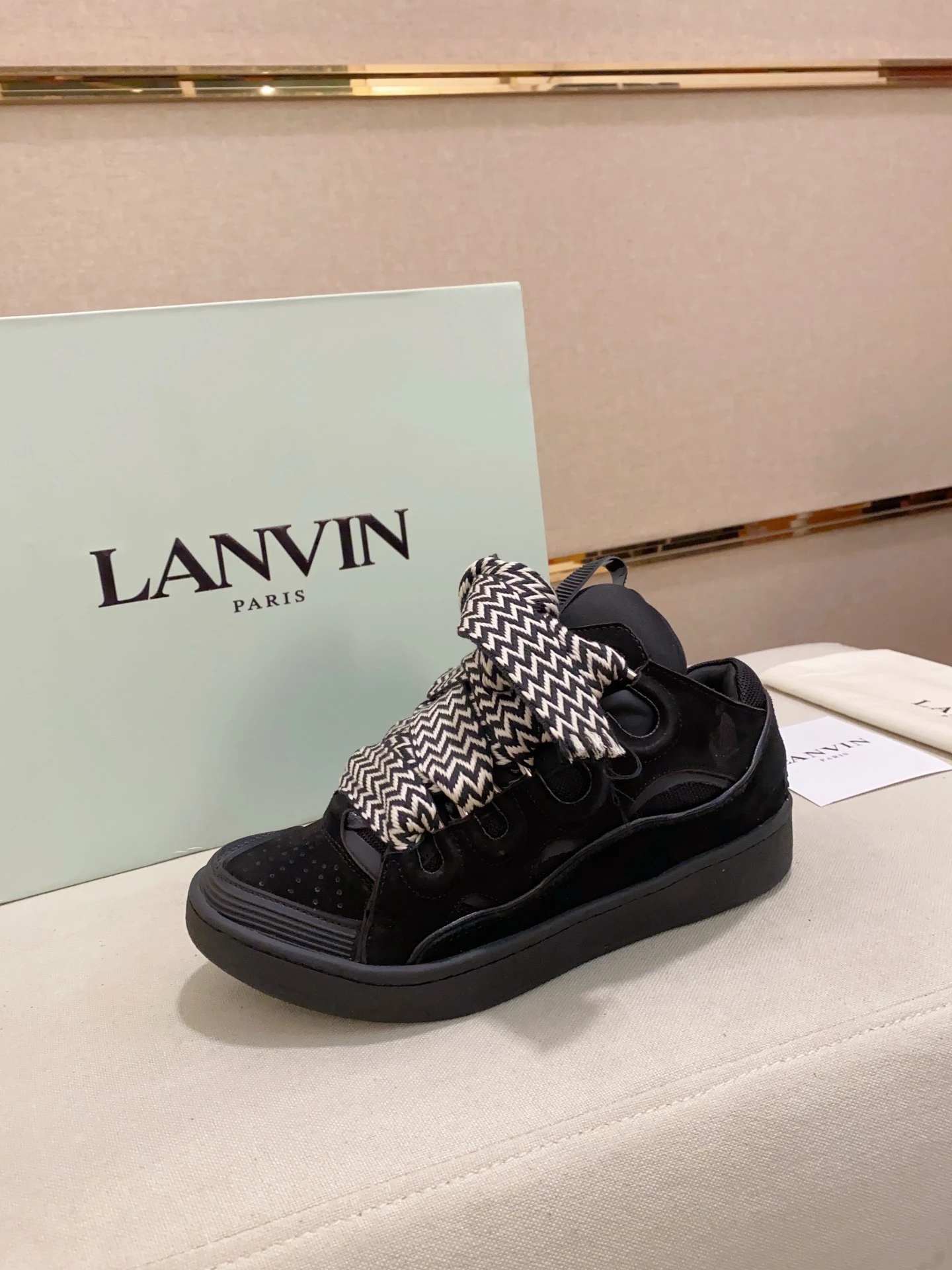 Lanvin Sneakers — 66662288