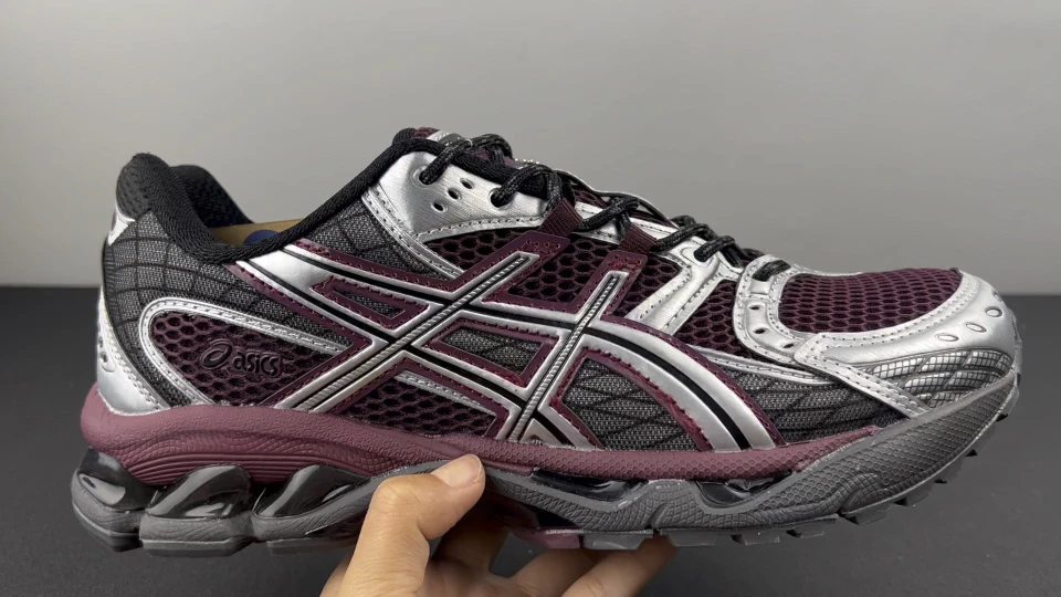 Asics Shoes — f2b7bb32