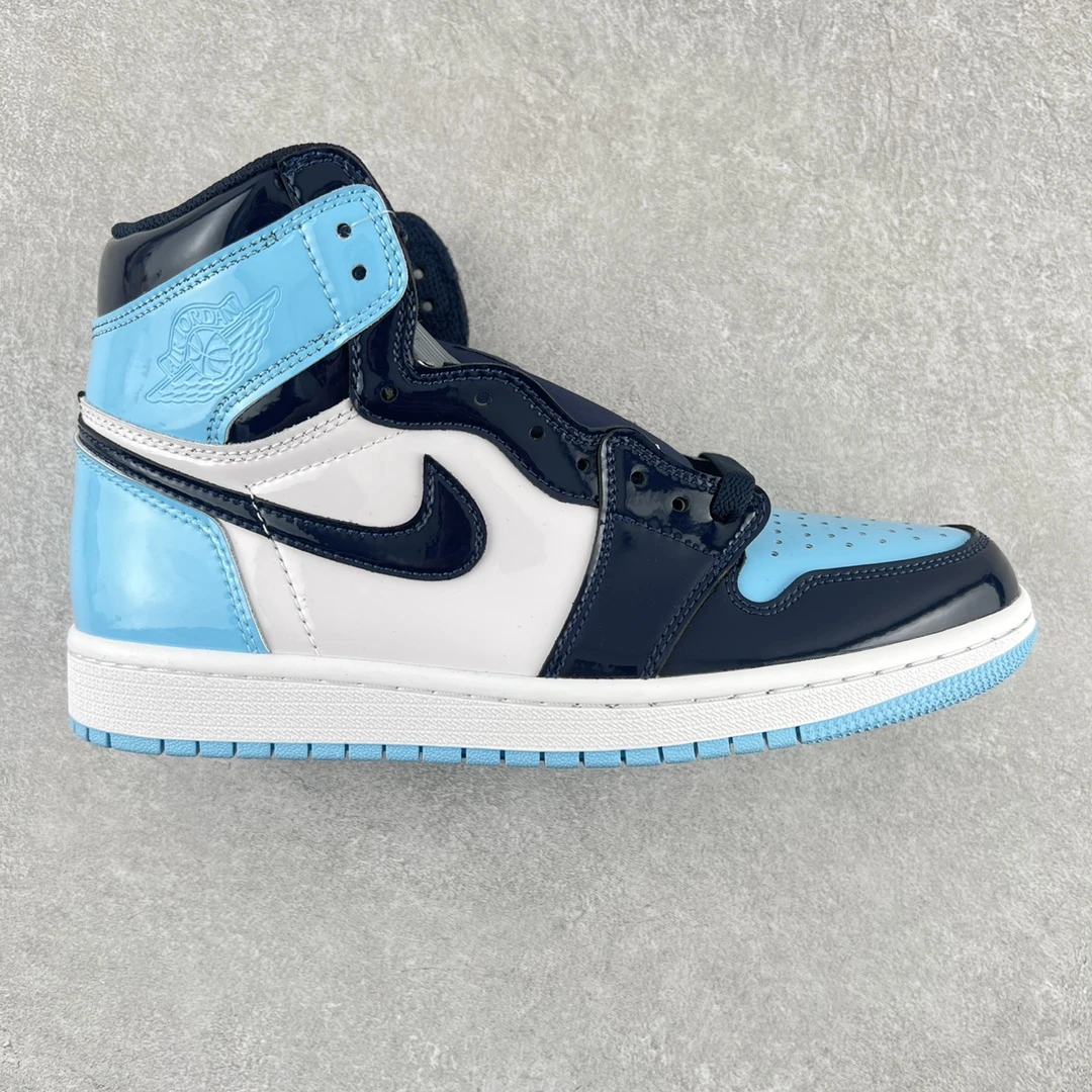 Nike Shoes — 26444ad4
