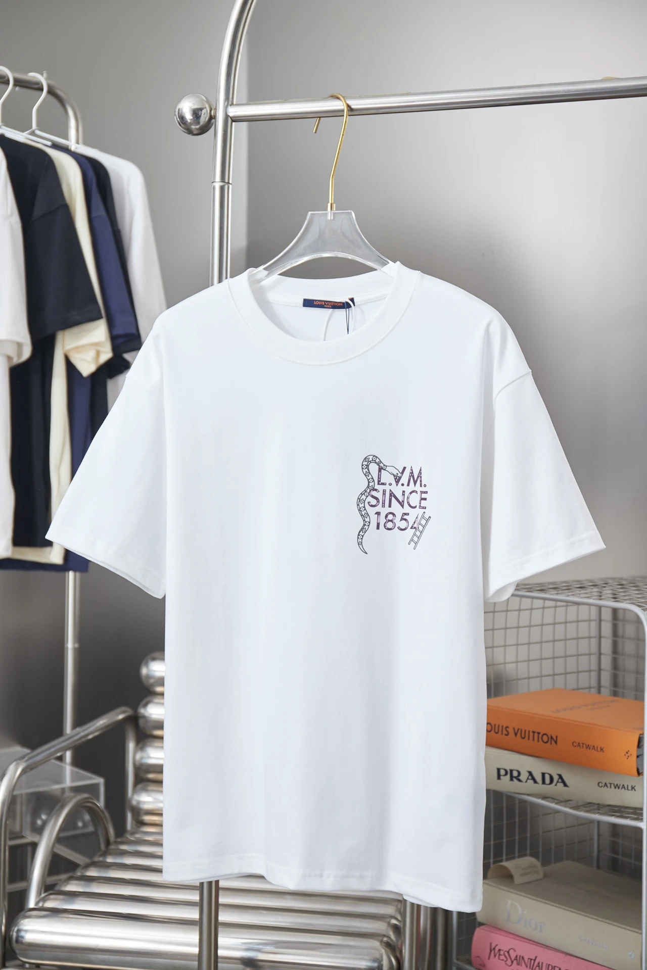 Louis Vuitton T-Shirt — e26078e0