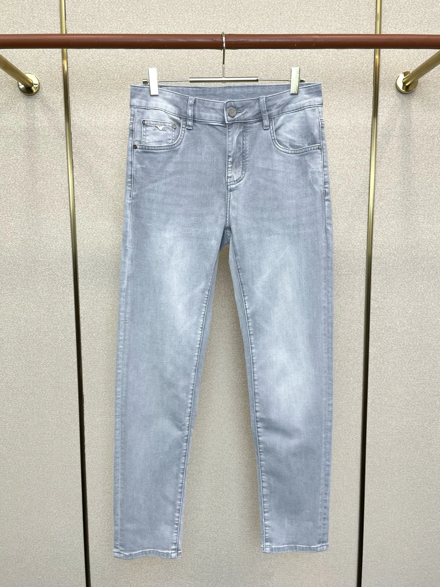Armani Jeans — 7128b334
