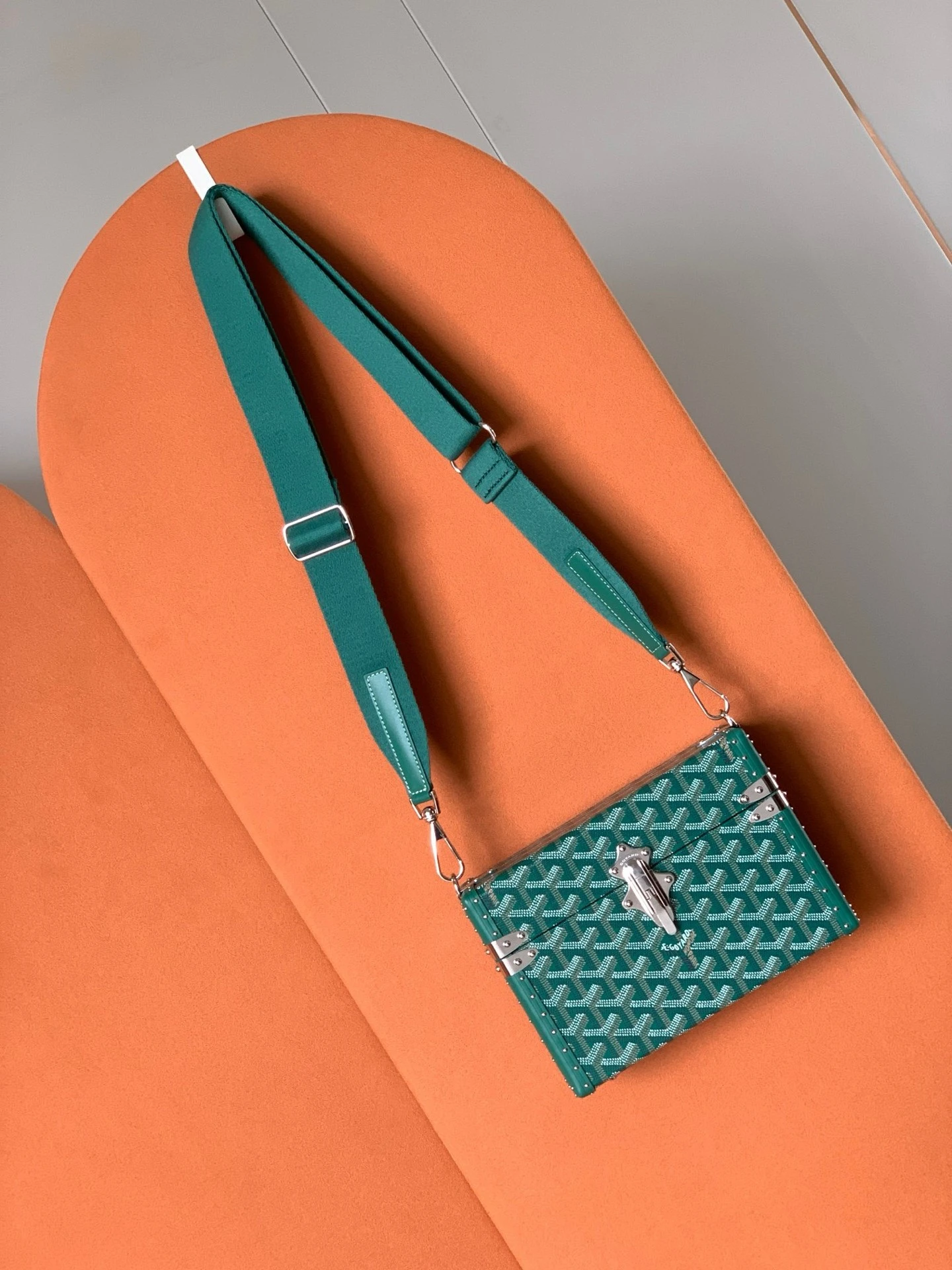 Goyard Crossbody Bags — 144b7317