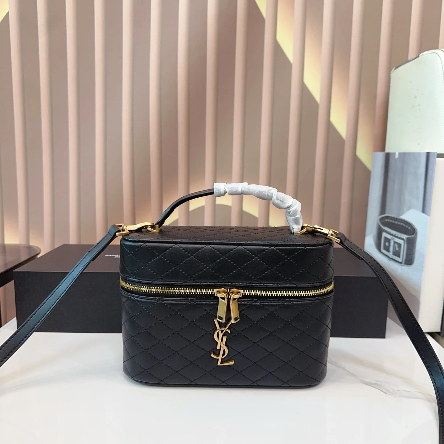 Saint Laurent Bag — 148a8178