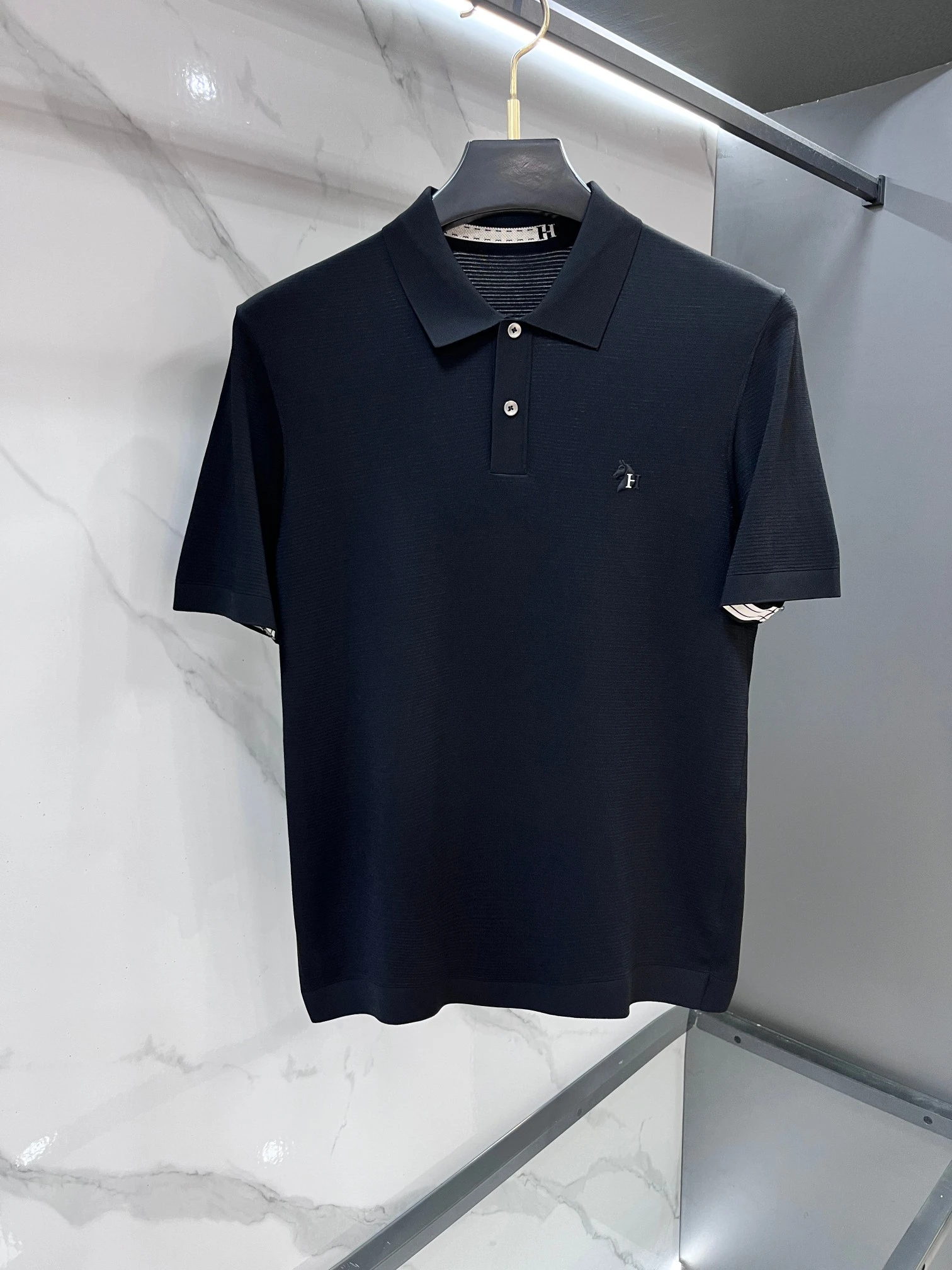 Hermès T-Shirt — b202ad8d