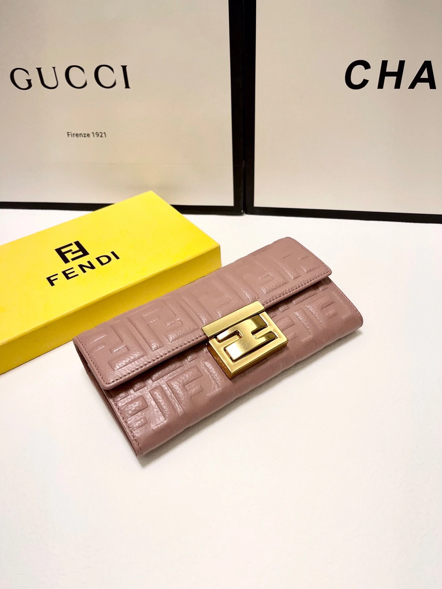 Fendi Bag — cedbba4e