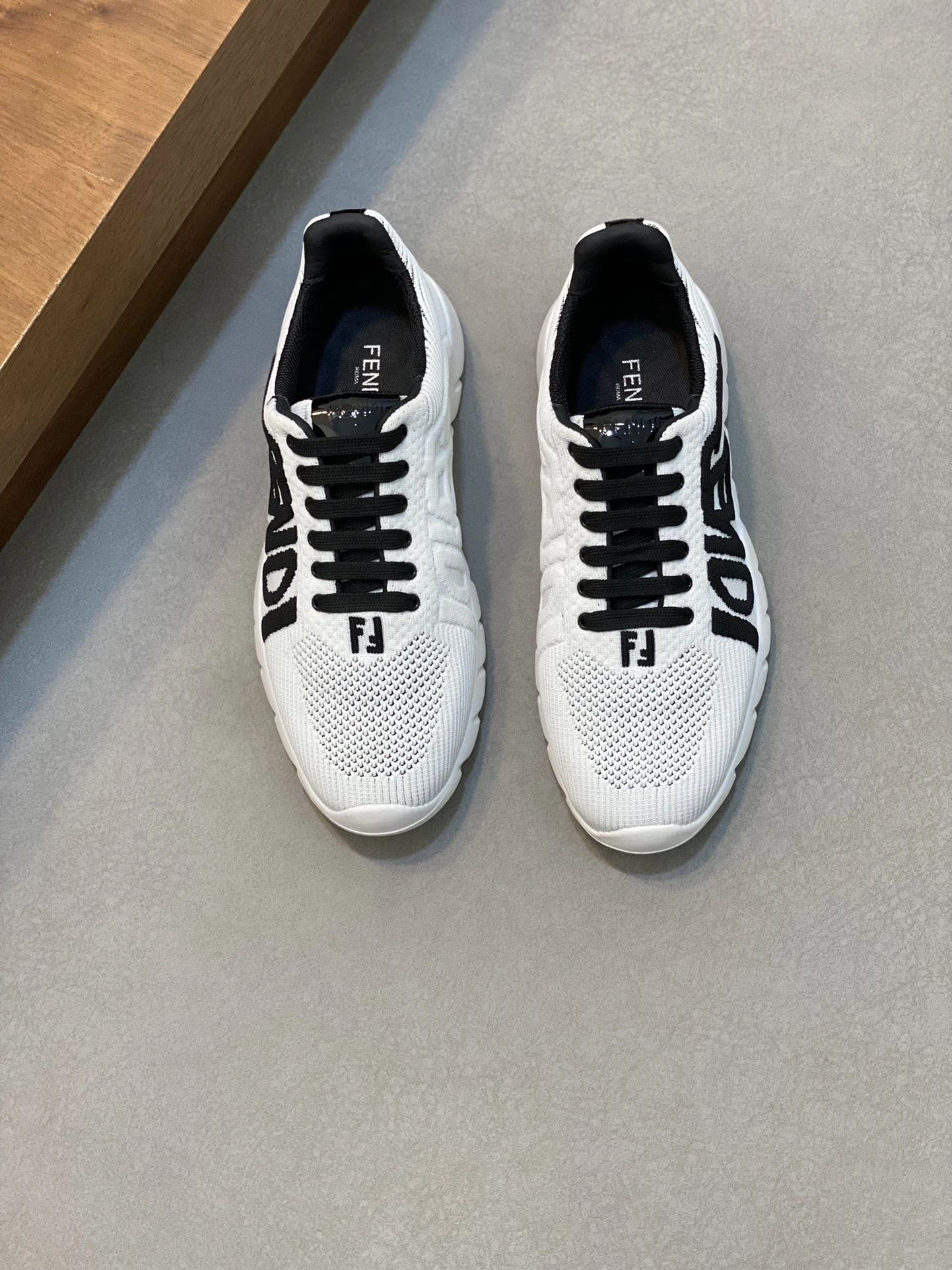 Fendi Sneakers — d9c72354