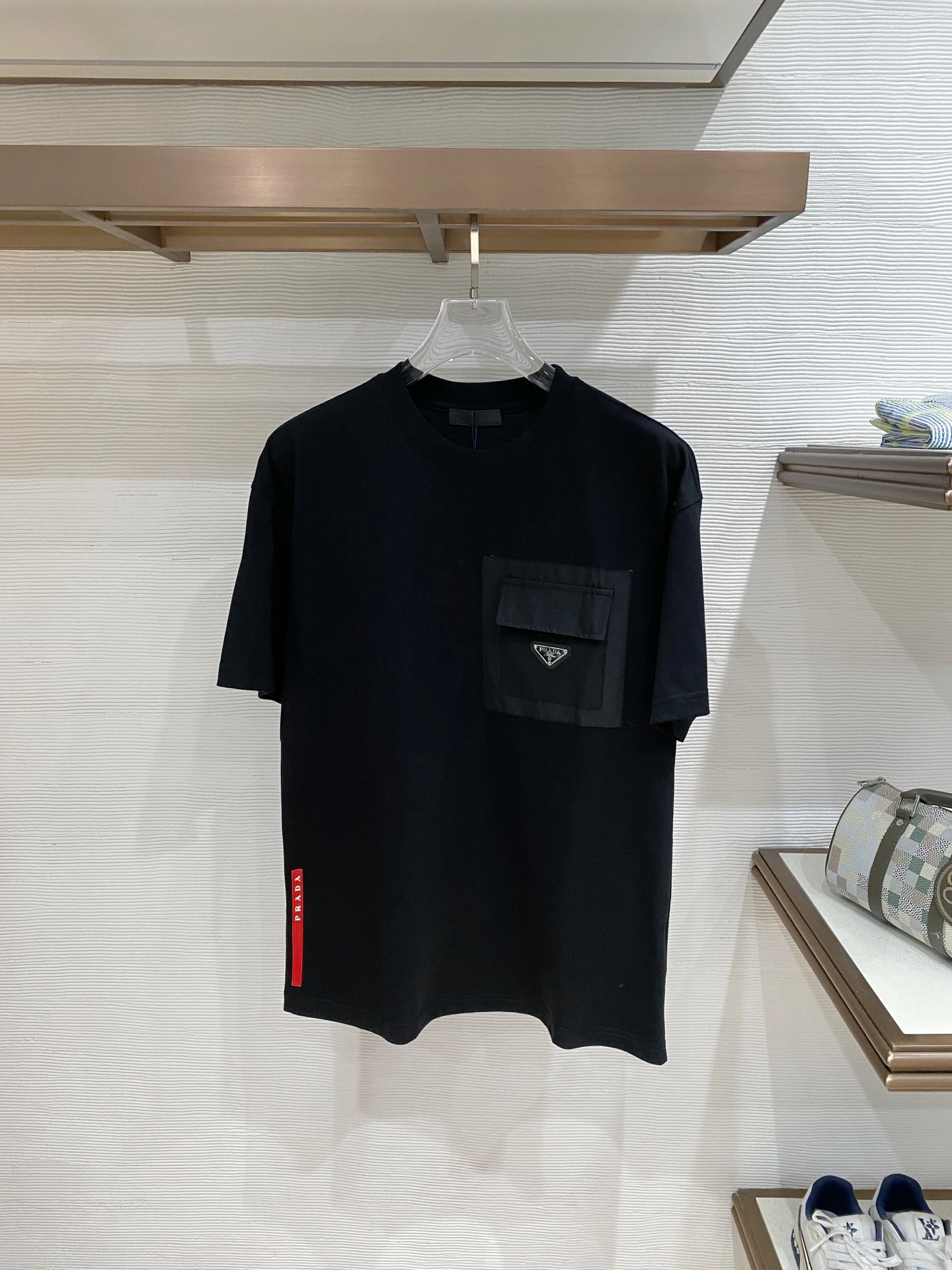 Prada T-Shirt — ba41ef8d