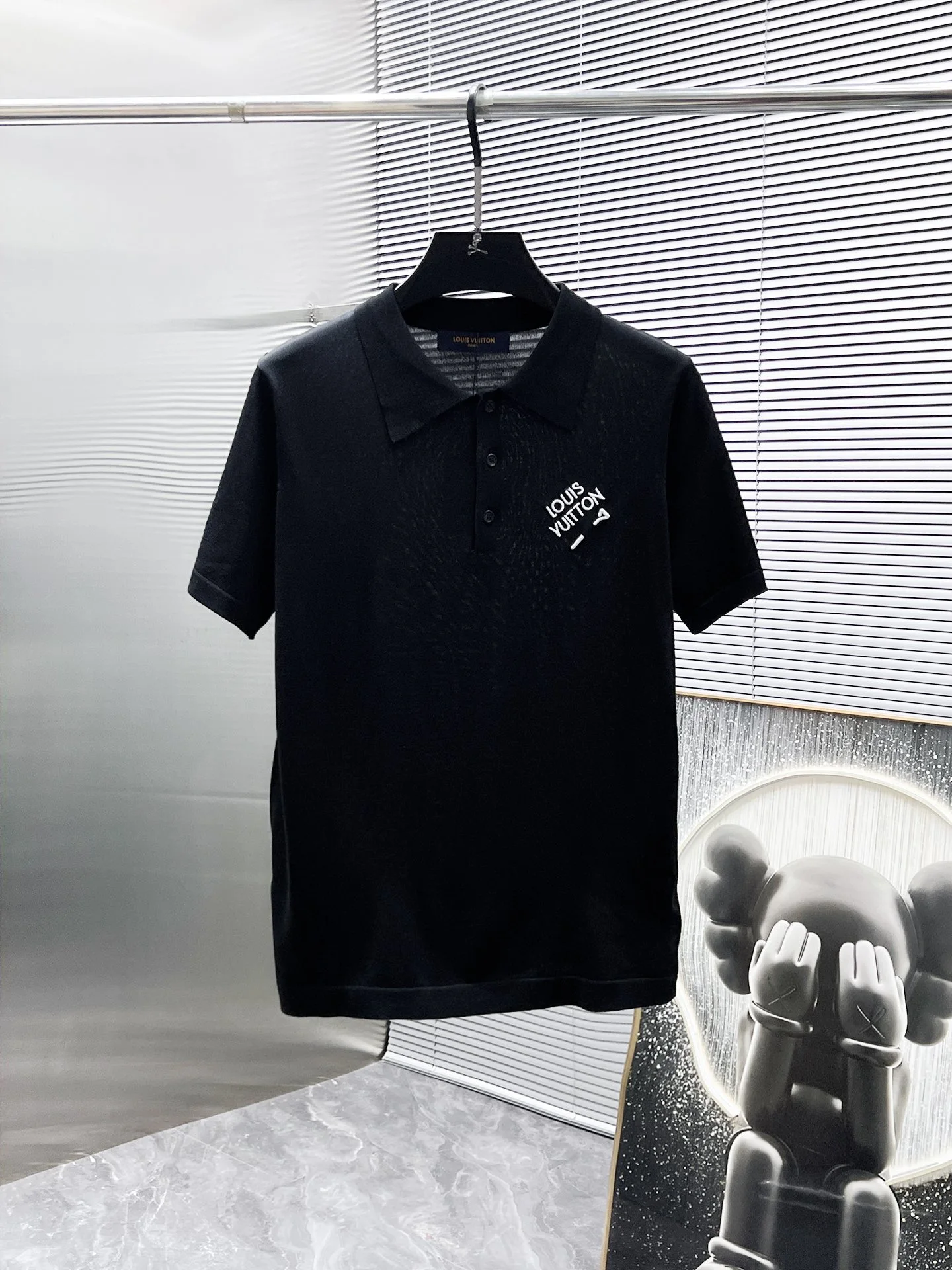 Louis Vuitton T-Shirt — 10e87a3d
