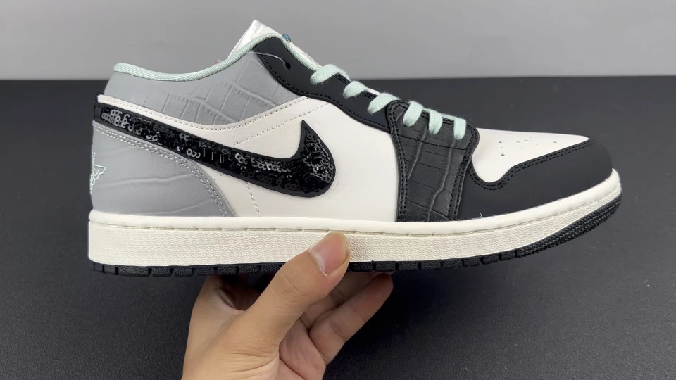 Nike Shoes — 7be2a919