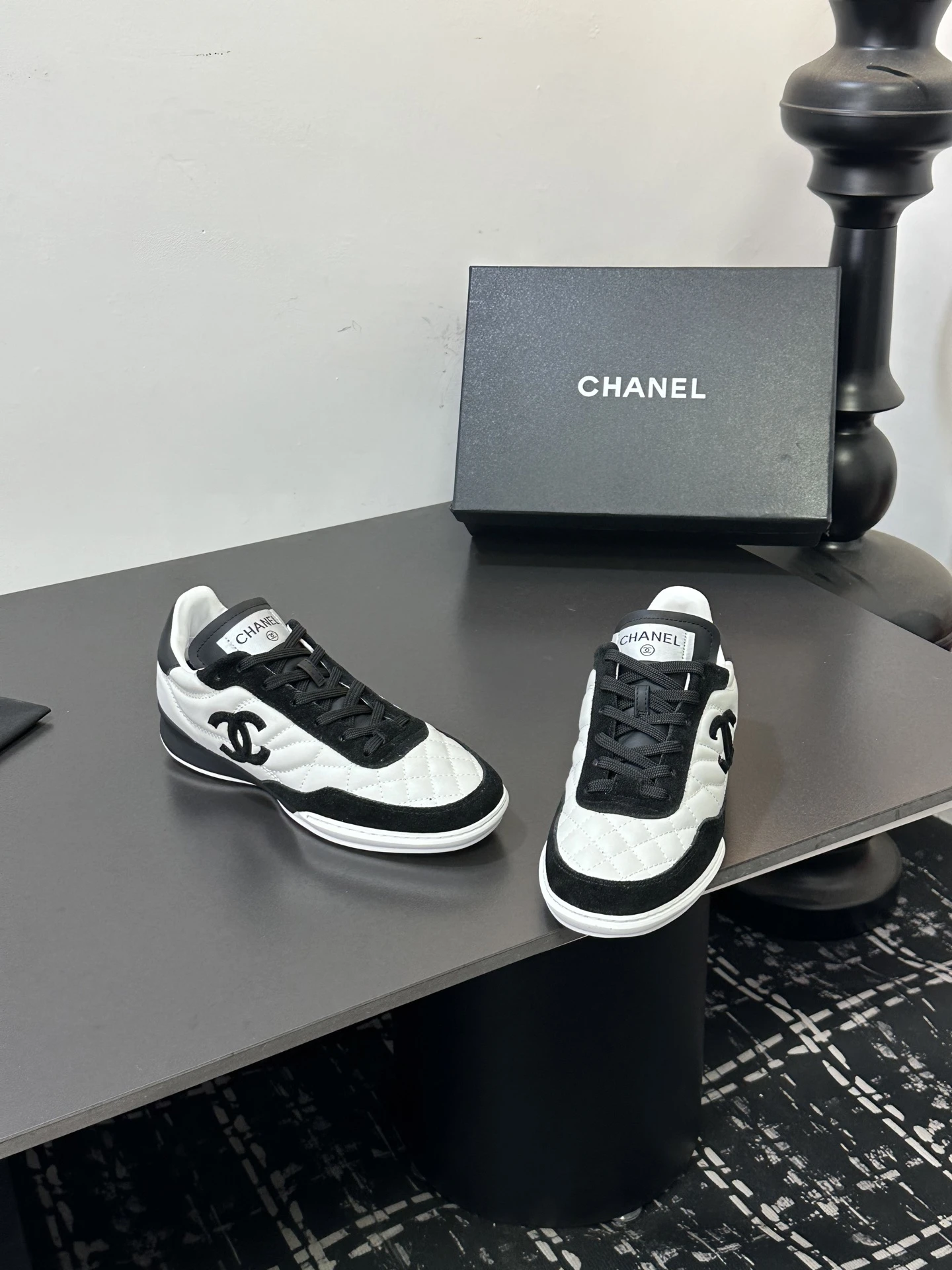 Chanel Sneakers — d3579a6c