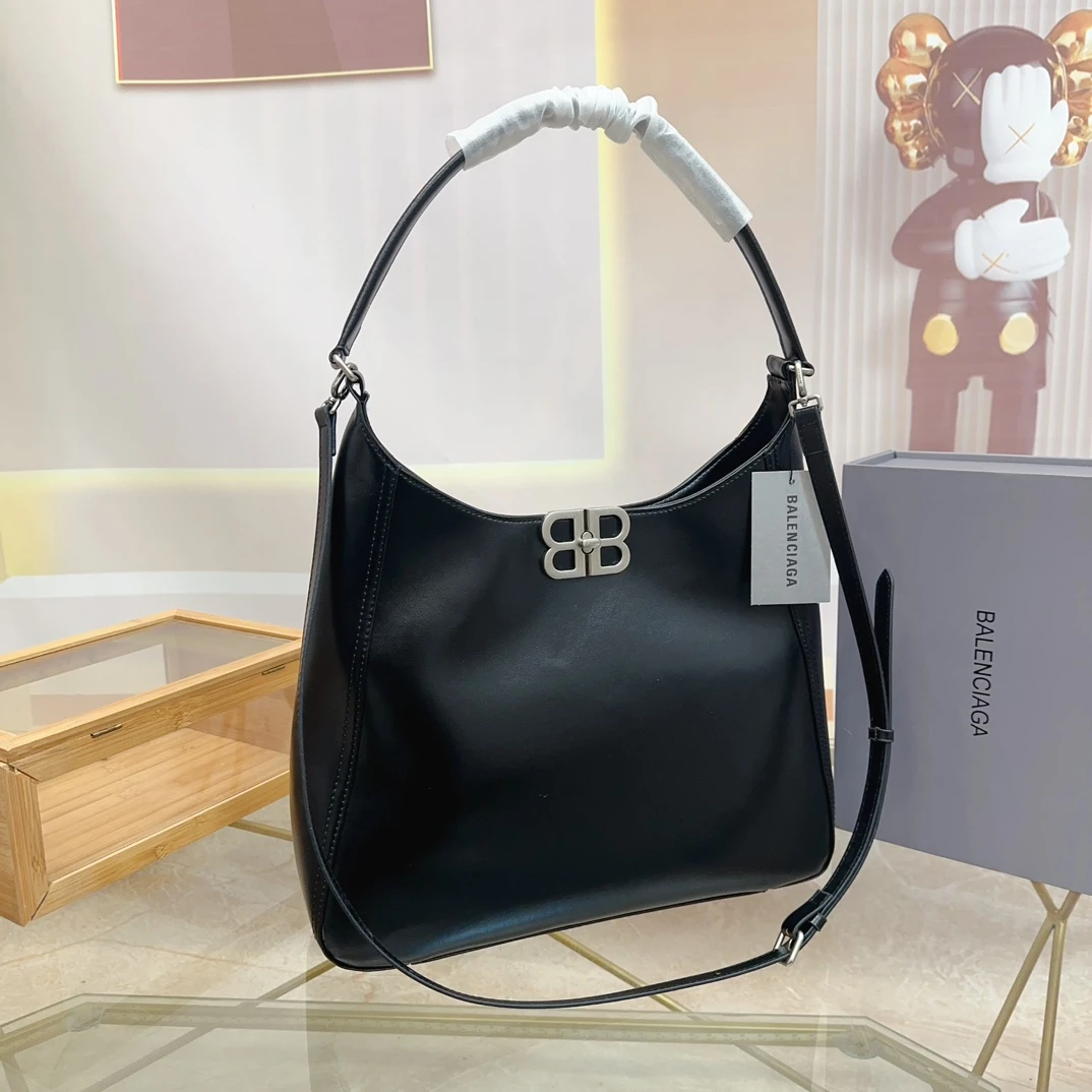 Balenciaga Bag — 43e7b11b