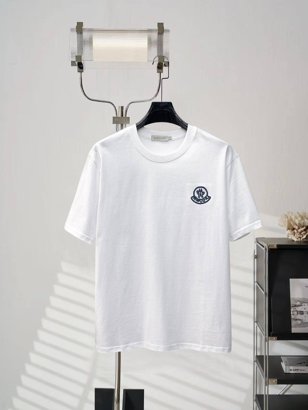 Moncler T-Shirt — 63ffb218