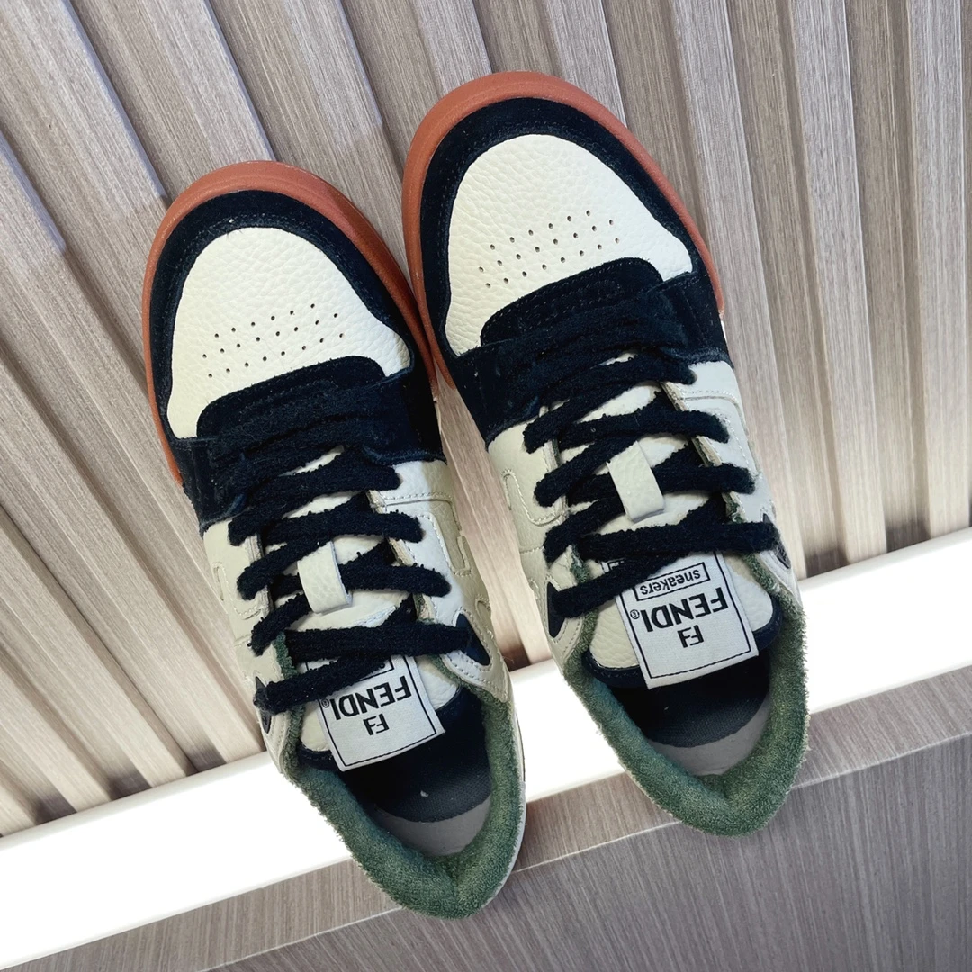Fendi Sneakers — 5353bc7c