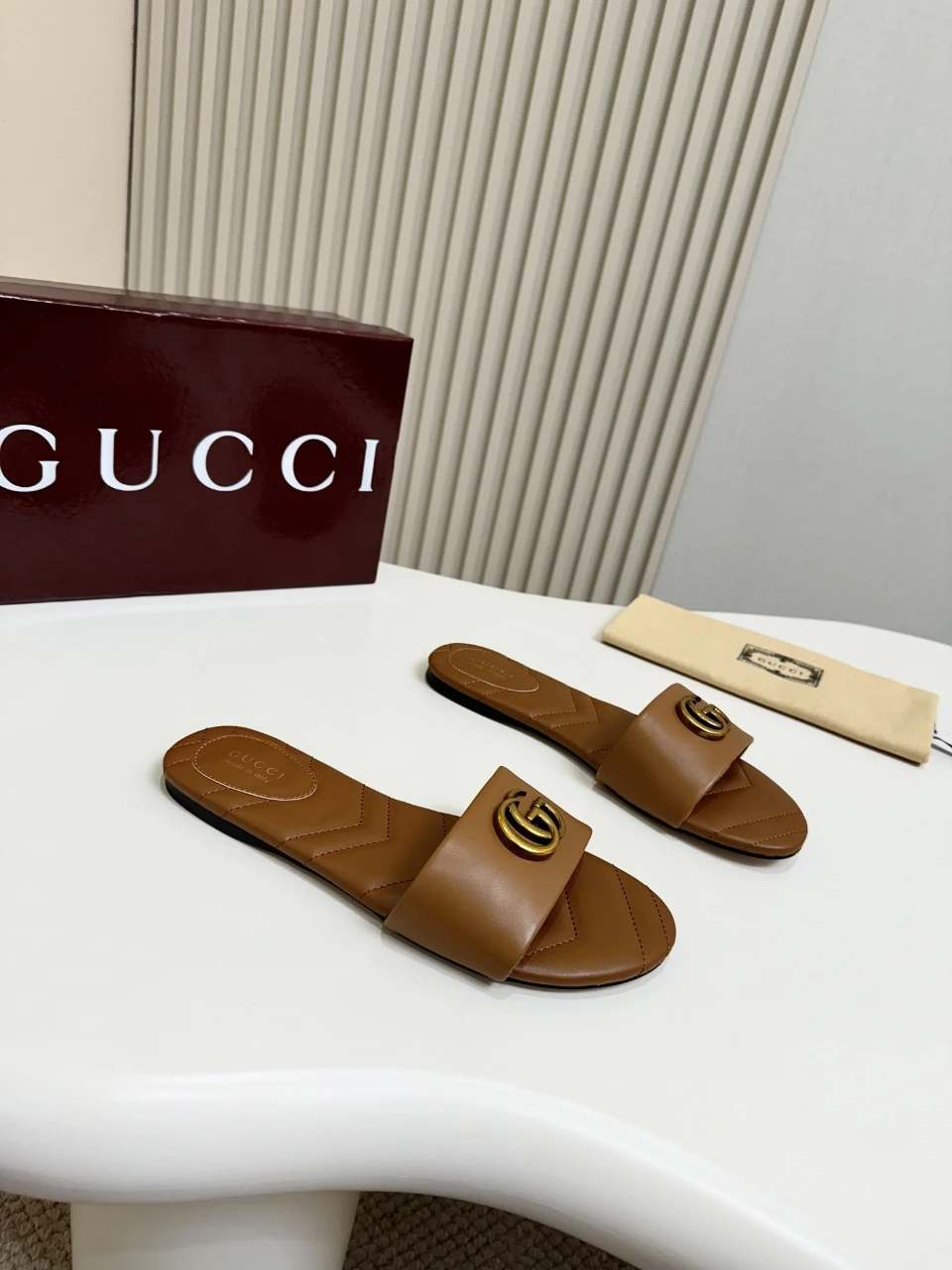 Gucci Shoes — 90b25641