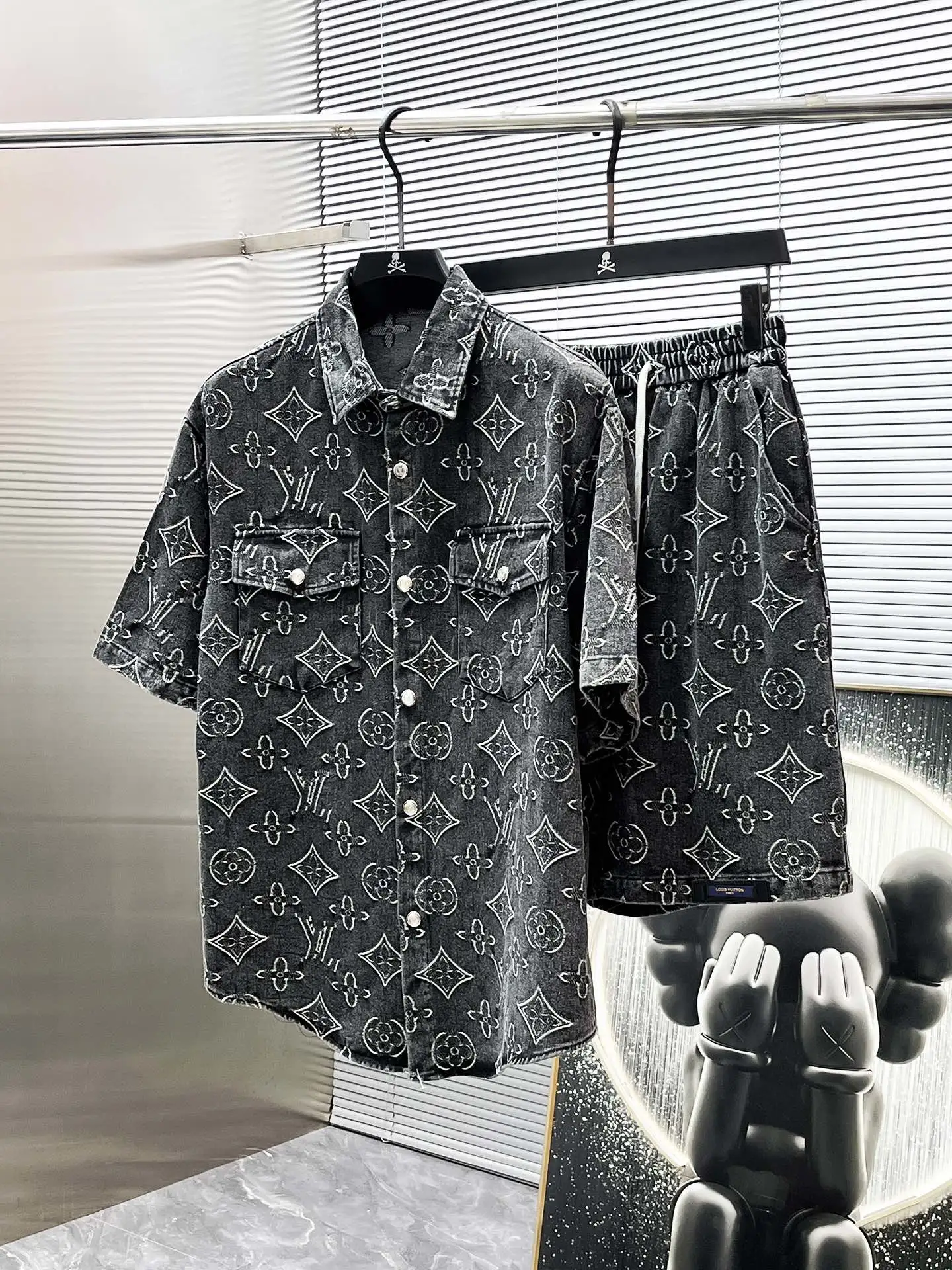 Louis Vuitton T-Shirt — ee790f3a