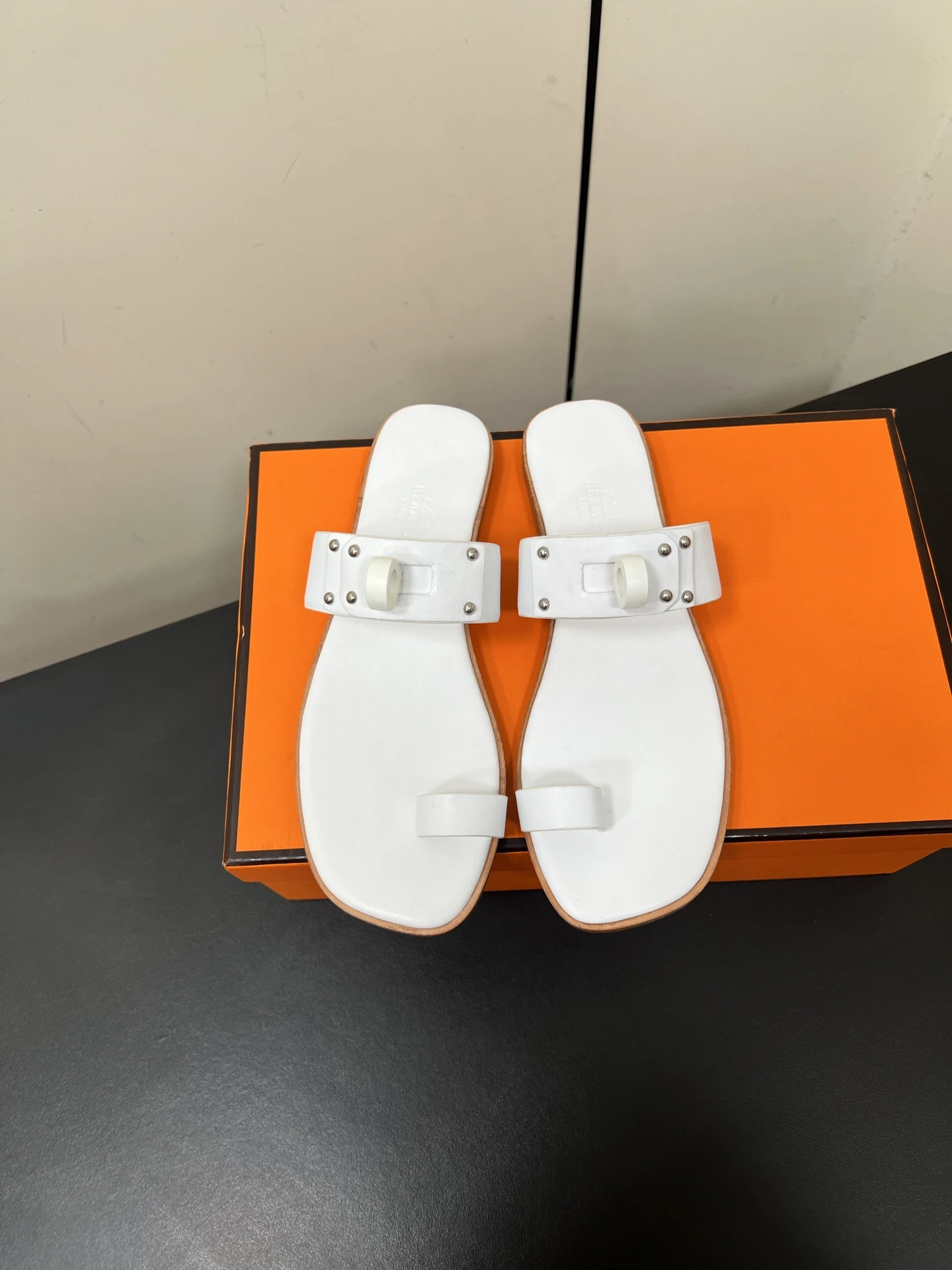 Hermès Slippers — 7a122f3b