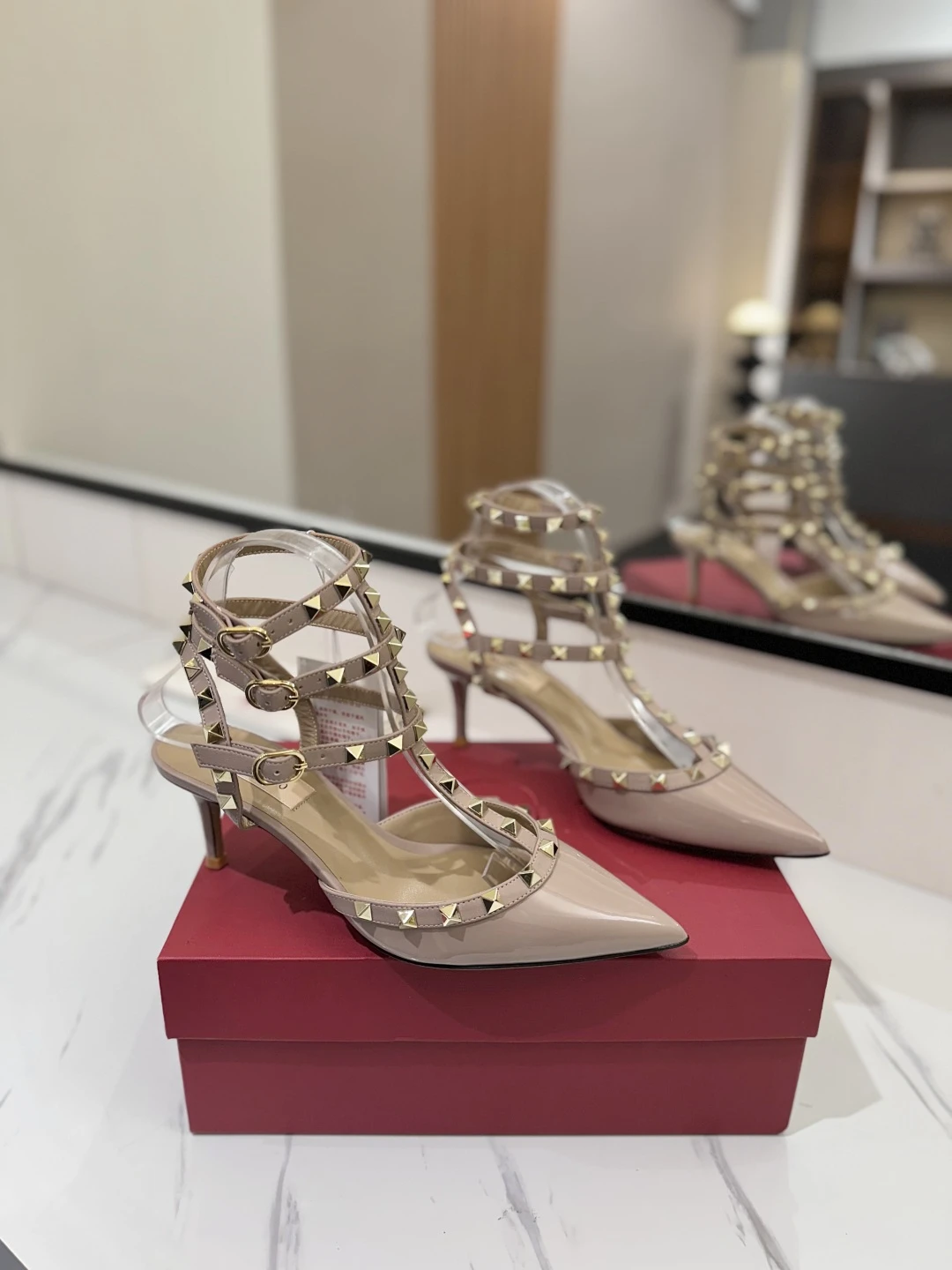 Valentino Sandals — bc962b17
