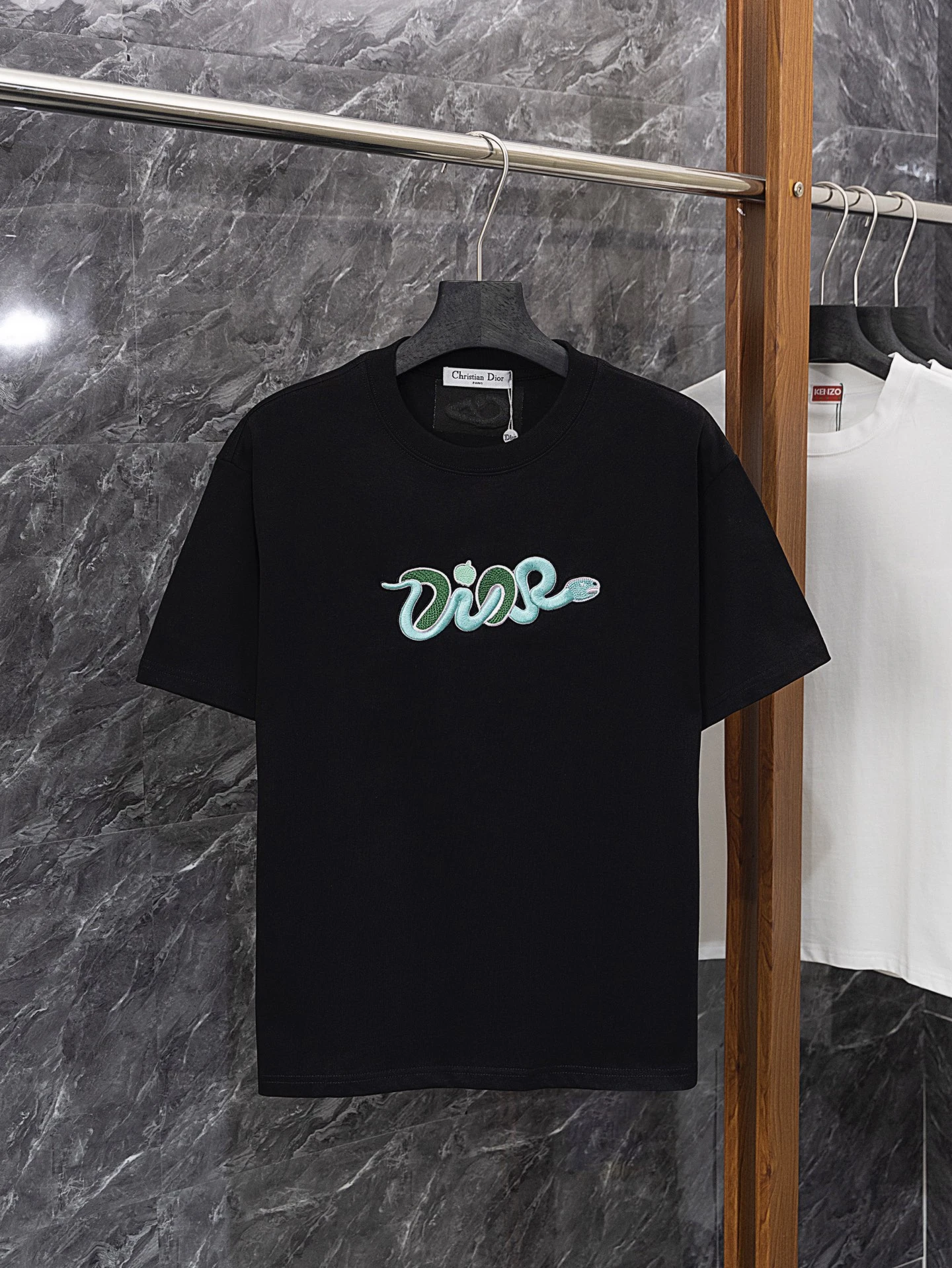 Dior T-Shirt — d5c9c999