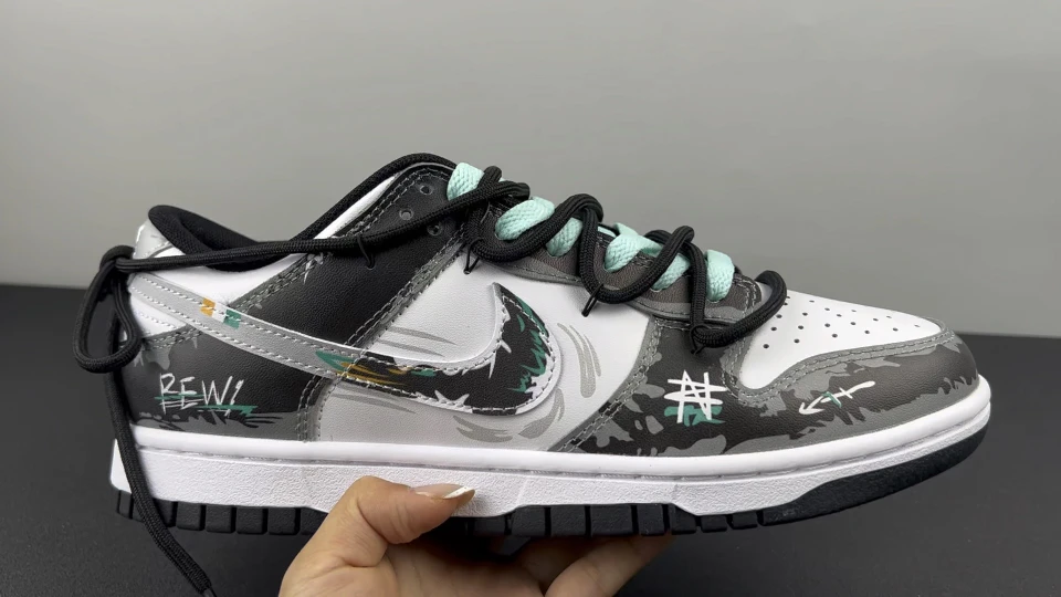 Nike Shoes — 61aed602
