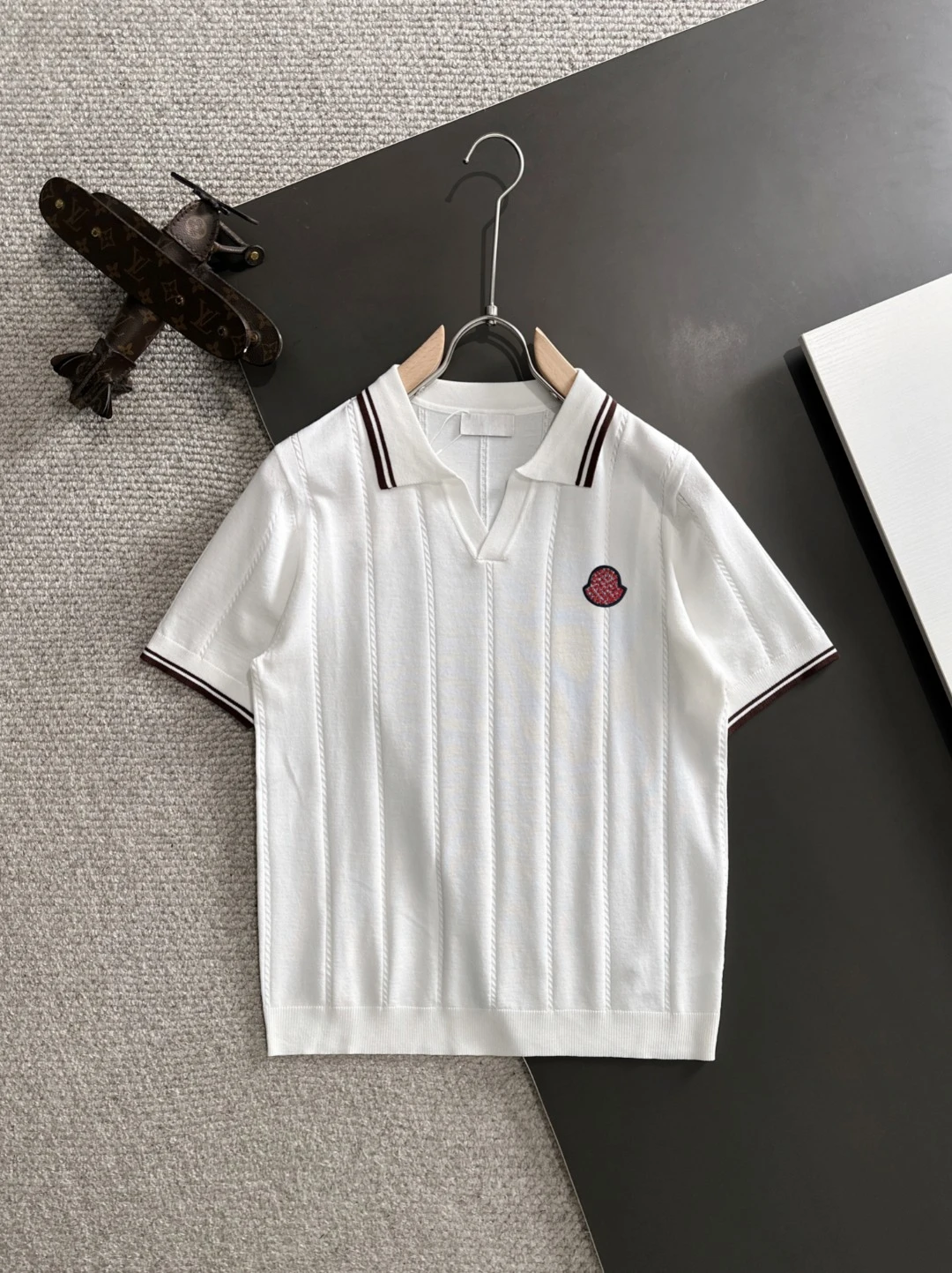 Moncler T-Shirt — 27c62445