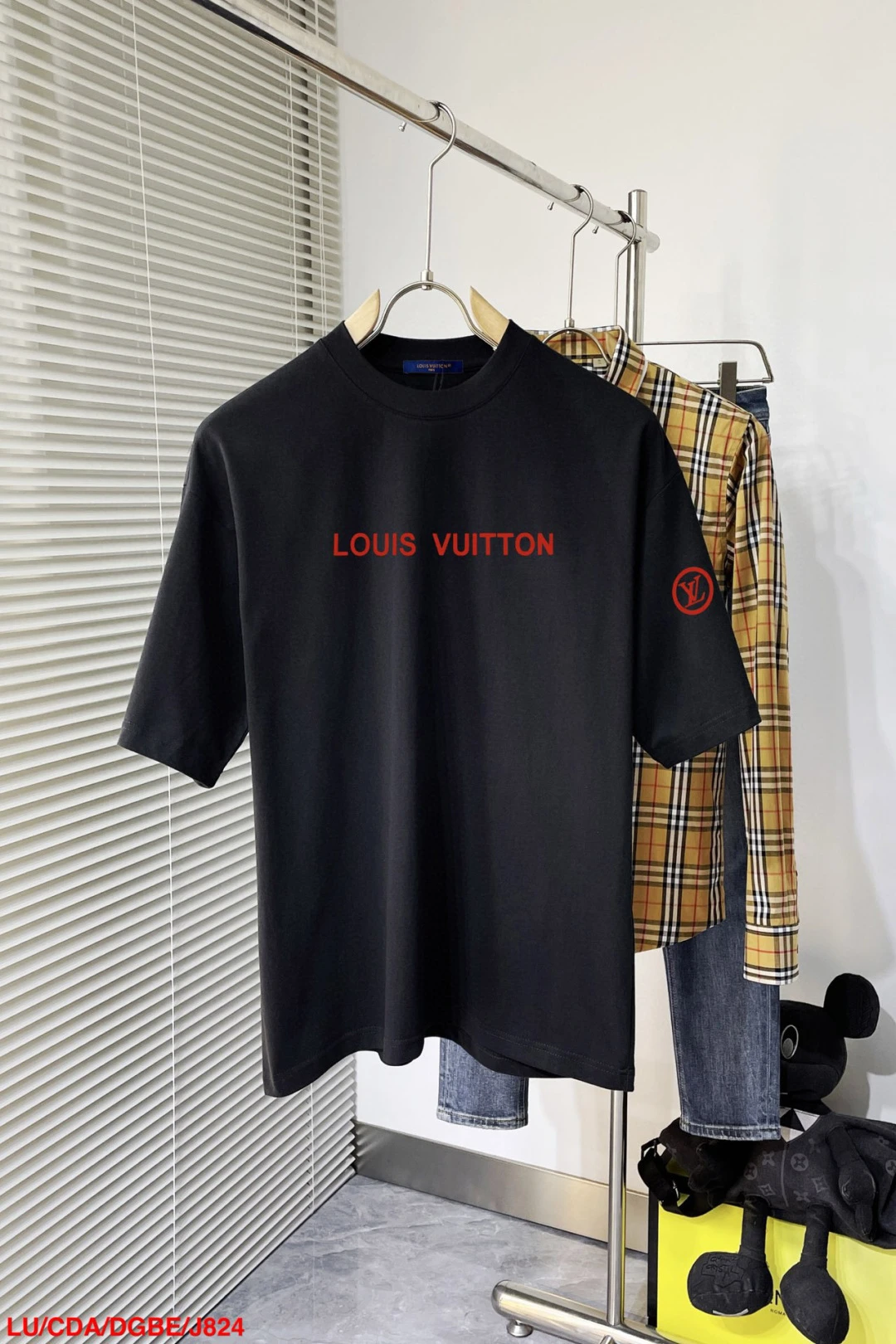 Louis Vuitton T-Shirt — 7aba67b1