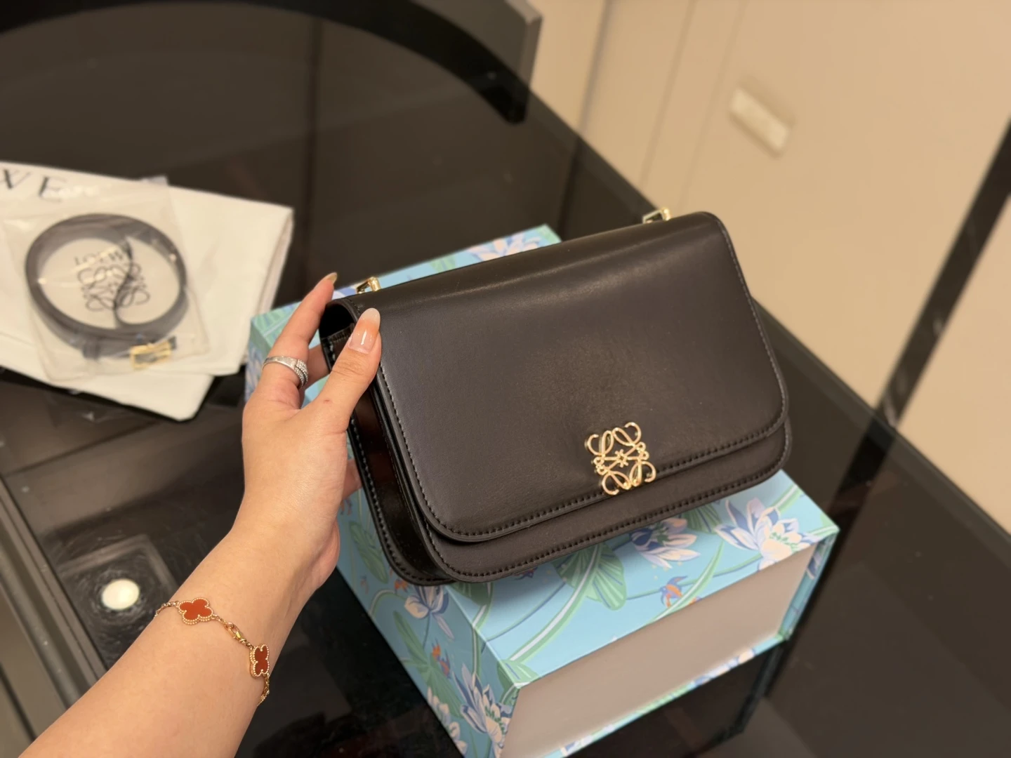 Loewe Bag — cc83acb7