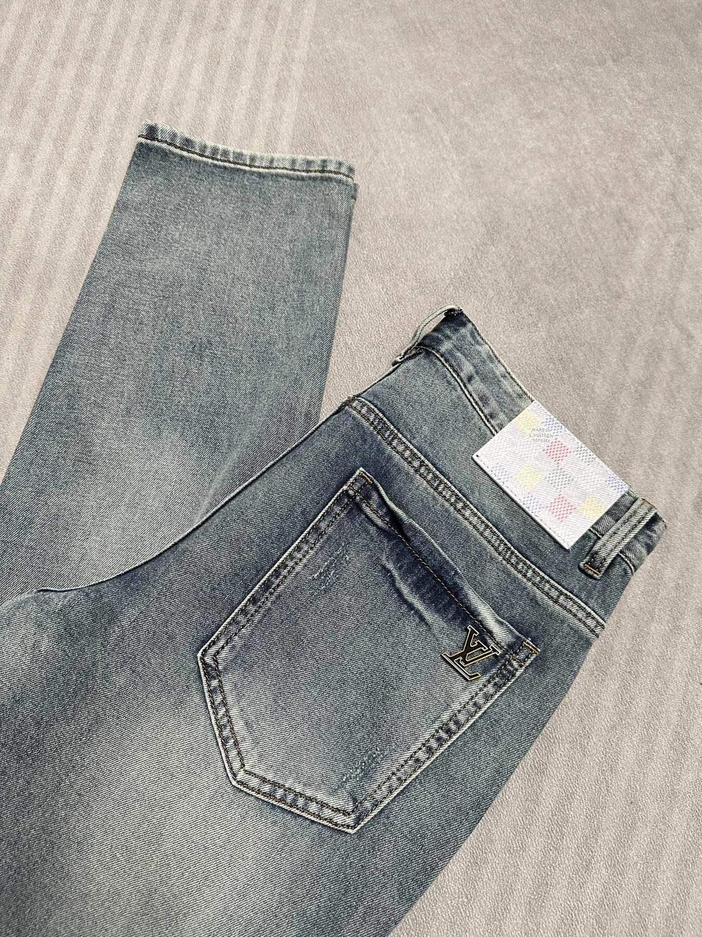 Louis Vuitton Jeans — 5616d061
