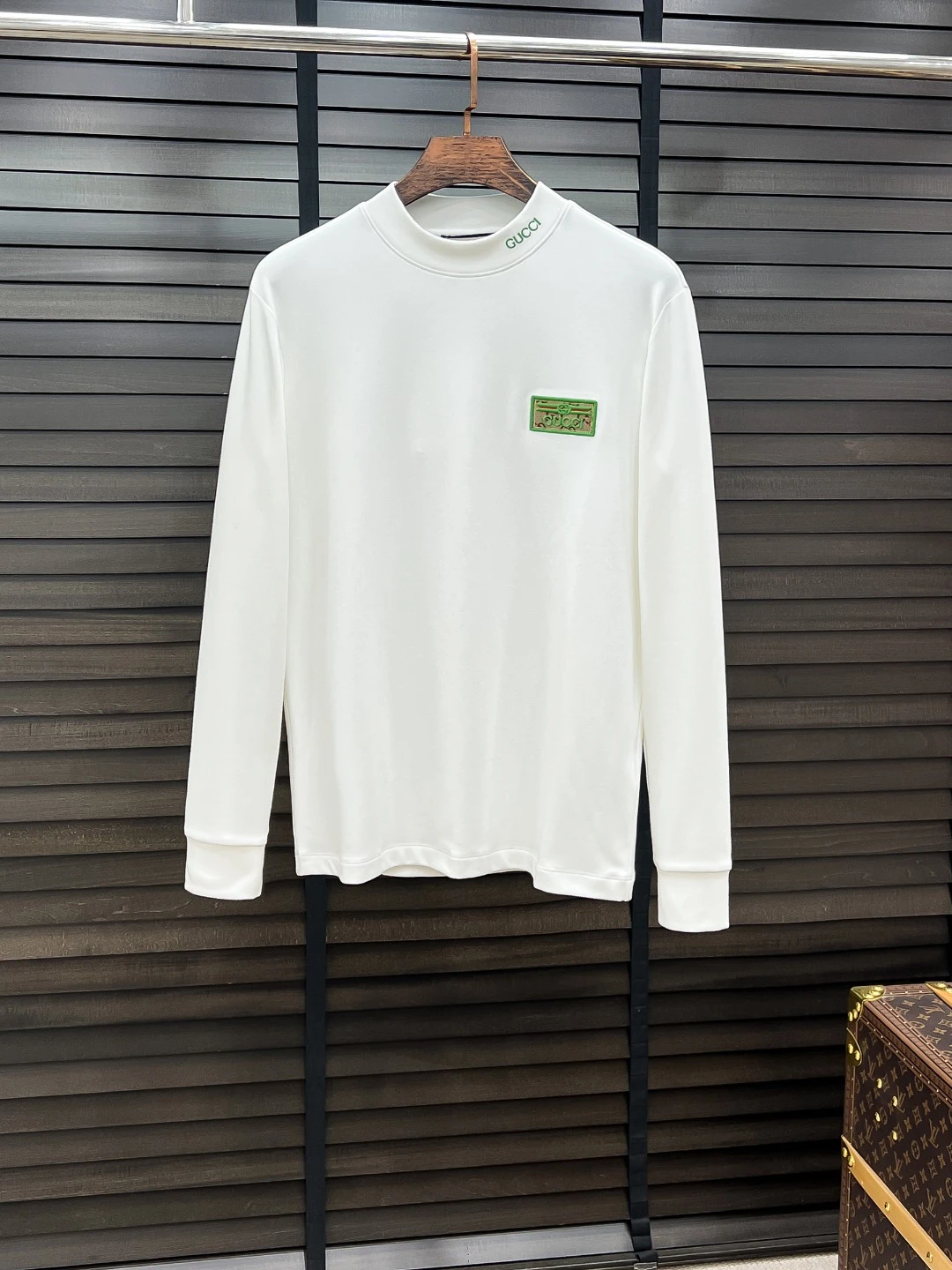 Gucci T-Shirt — 52882116